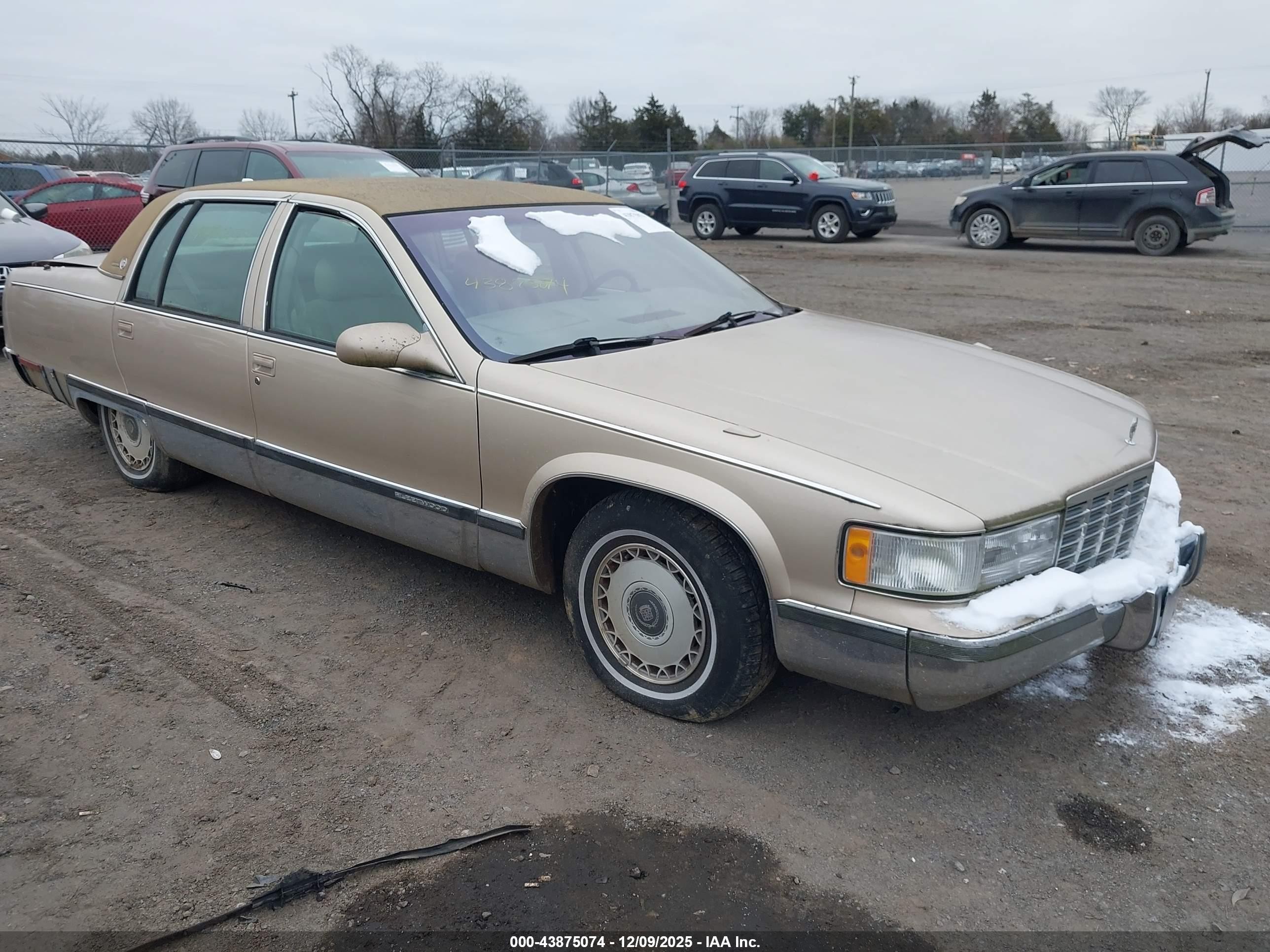 1996 Cadillac Fleetwood Brougham Gold vin: 1G6DW52P8TR707325