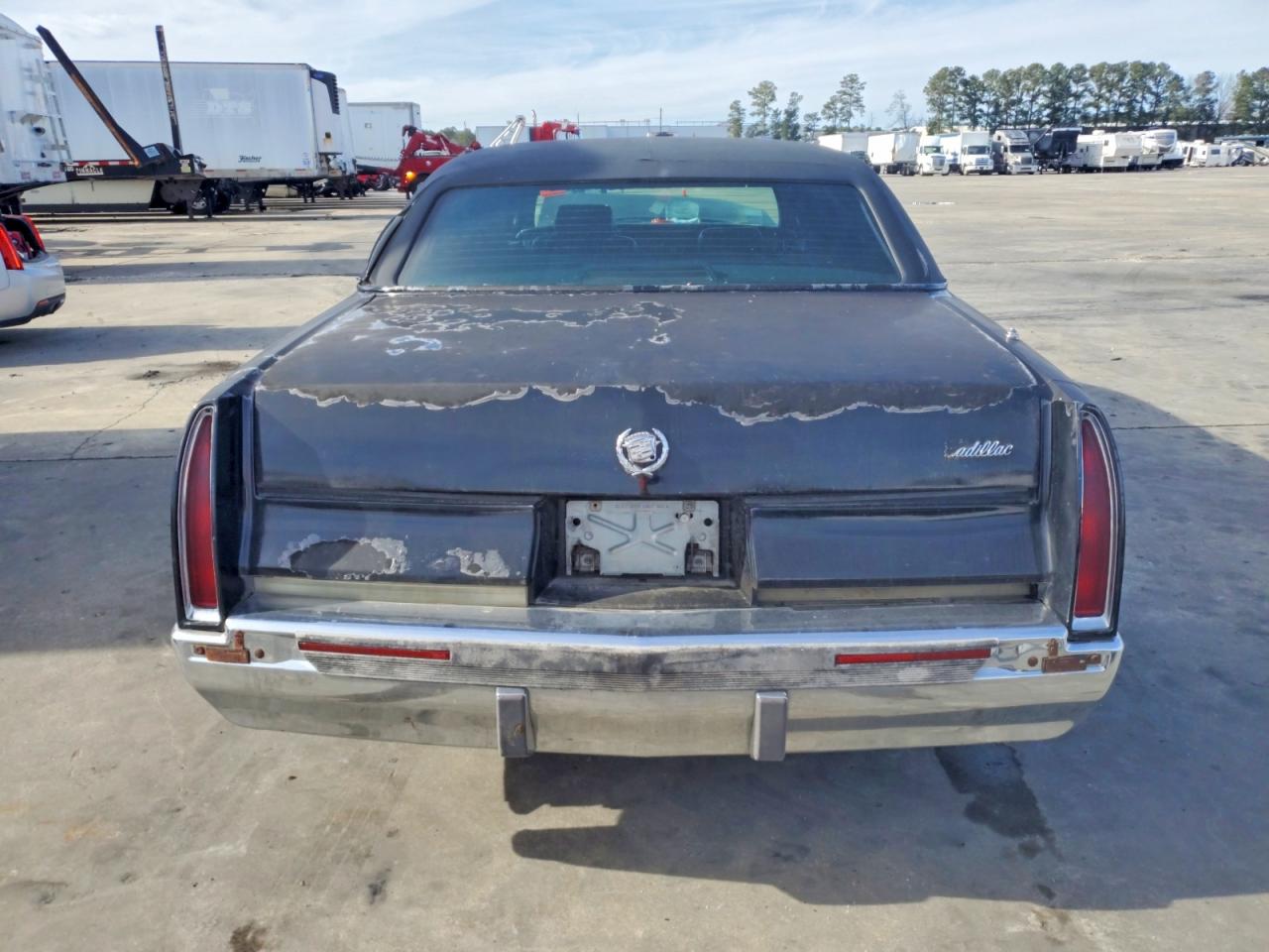 1995 Cadillac Fleetwood Base Black vin: 1G6DW52P9SR713147