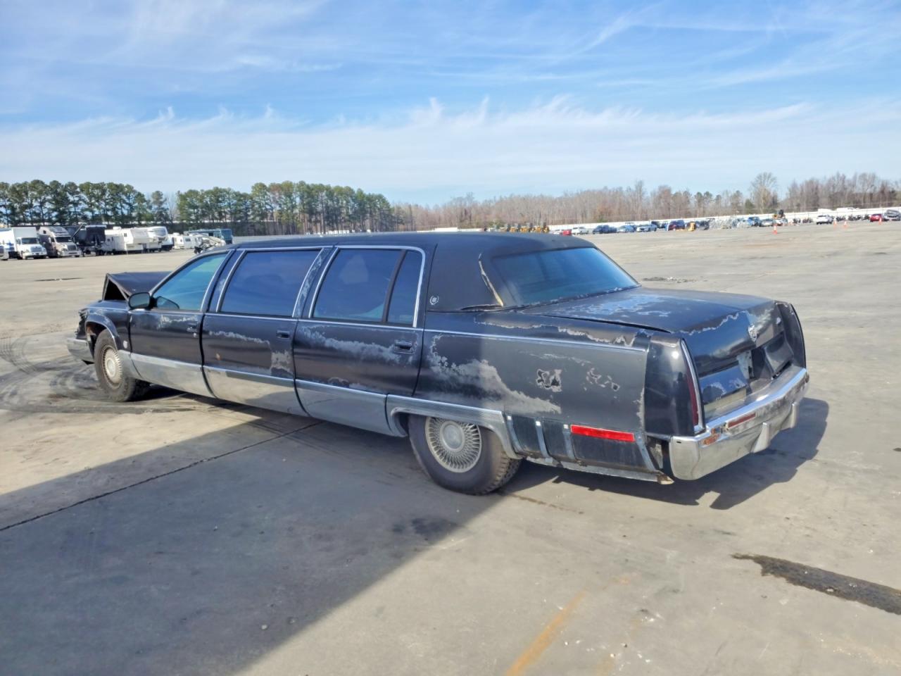 1995 Cadillac Fleetwood Base Black vin: 1G6DW52P9SR713147