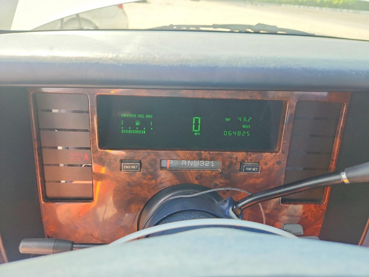 1996 Cadillac Fleetwood Base White vin: 1G6DW52PXTR711103