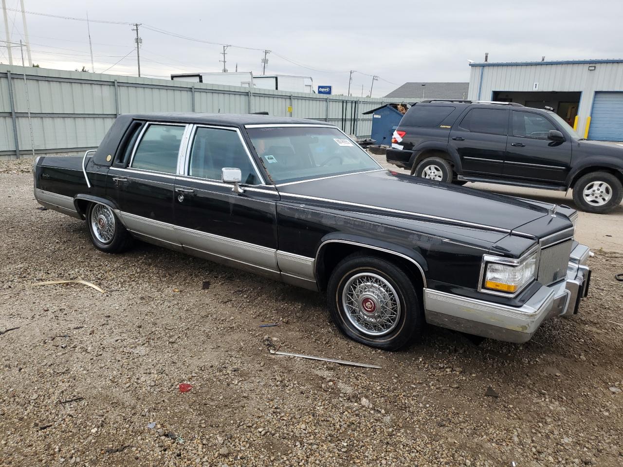 1990 Cadillac Brougham Черный vin: 1G6DW5472LR731634