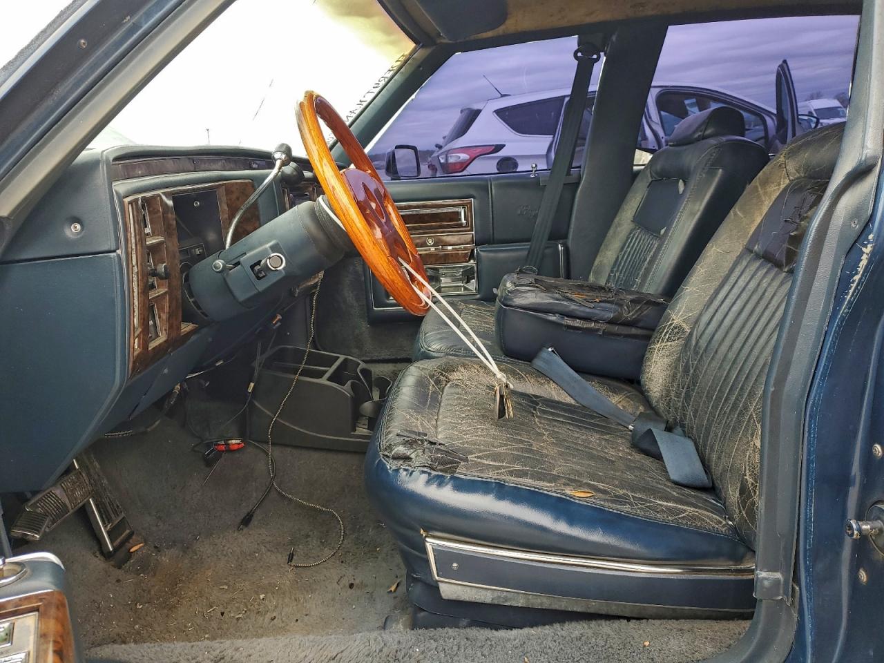 1990 Cadillac Brougham Синий vin: 1G6DW5476LR733645