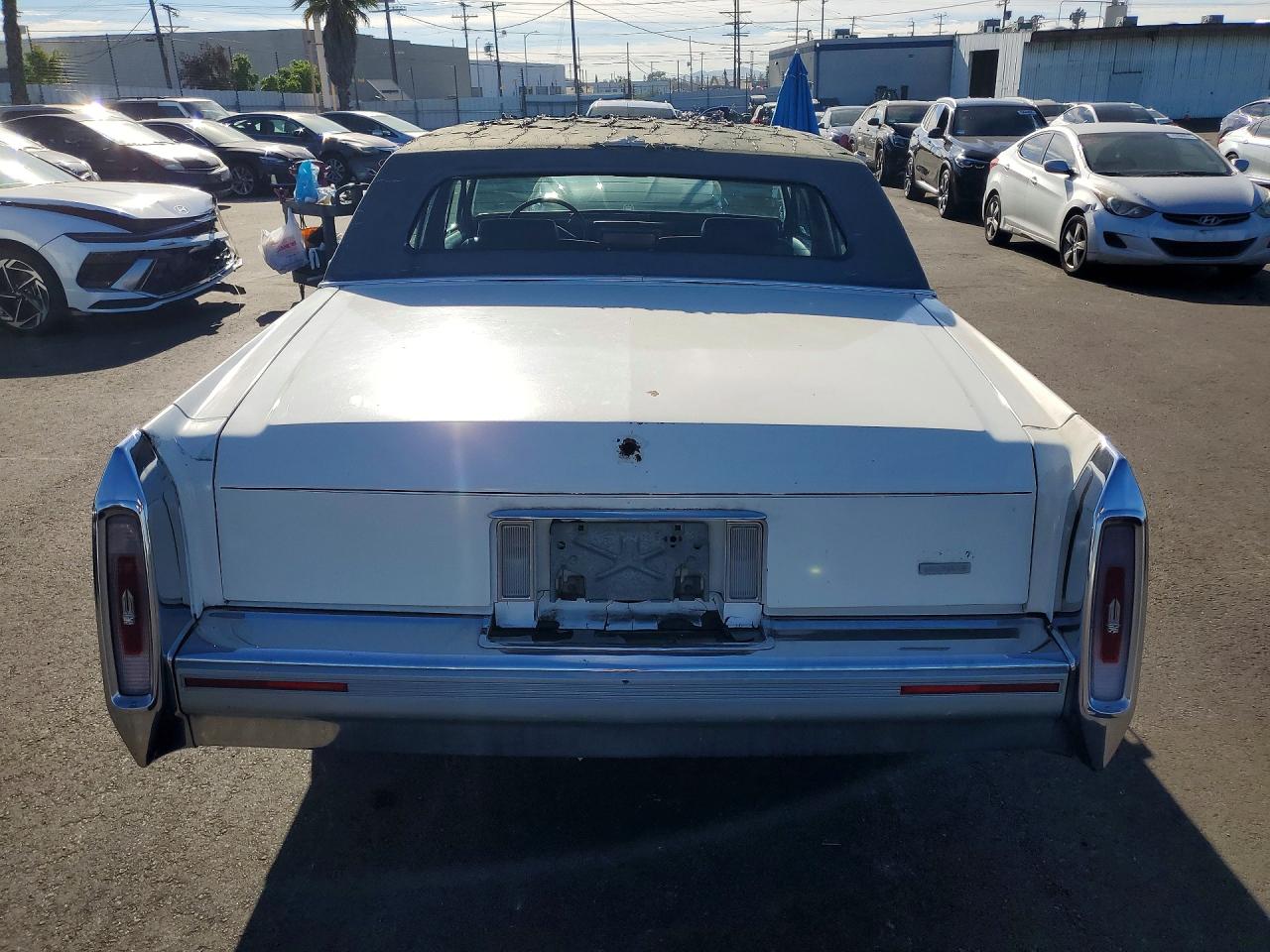 1991 Cadillac Brougham Белый vin: 1G6DW5477MR708867
