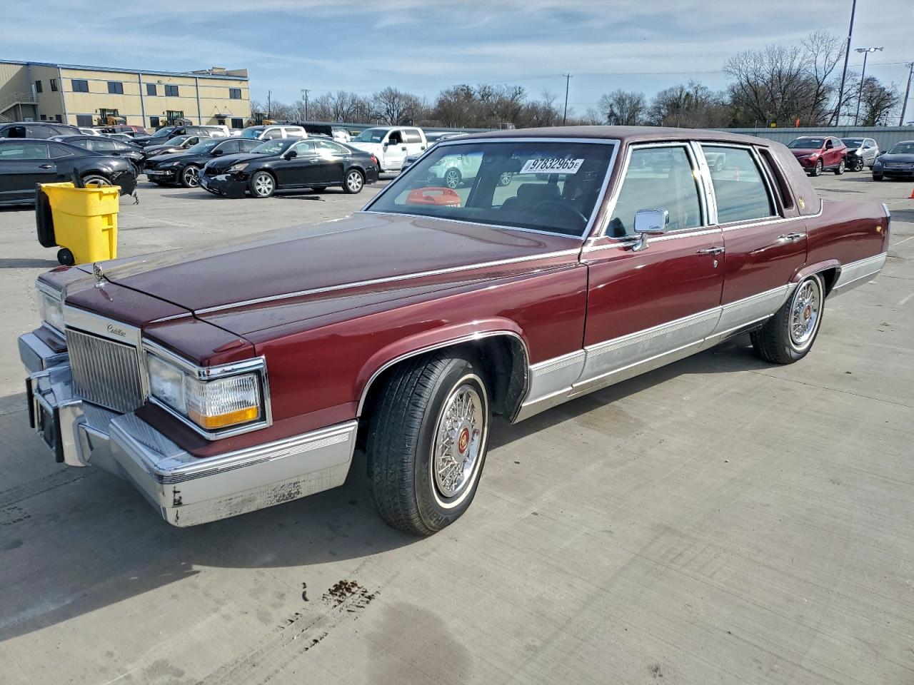 1991 Cadillac Brougham Burgundy vin: 1G6DW5477MR726947