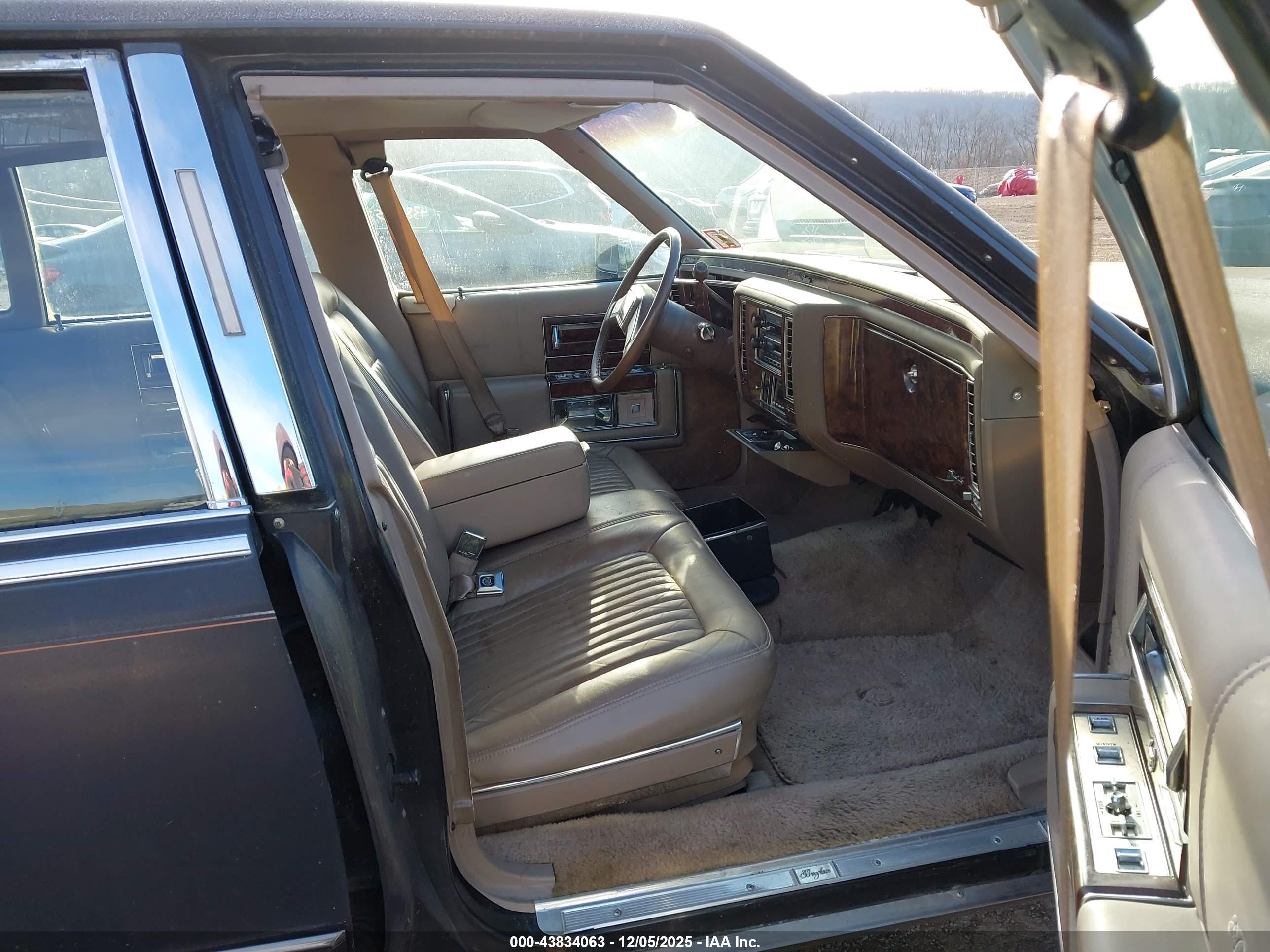 1991 Cadillac Brougham   Brown vin: 1G6DW54E5MR710857
