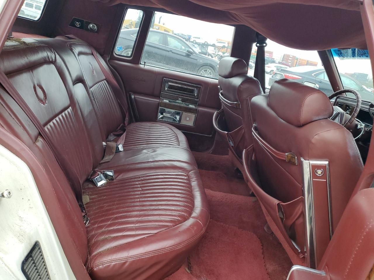 1990 Cadillac Brougham Белый vin: 1G6DW54Y3LR703463