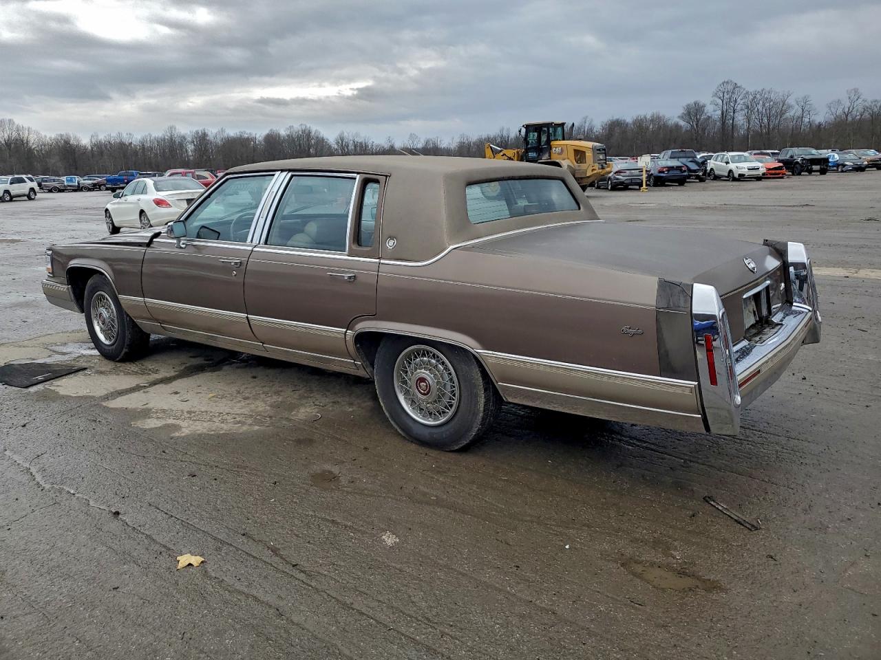 1990 Cadillac Brougham Brown vin: 1G6DW54Y9LR732496