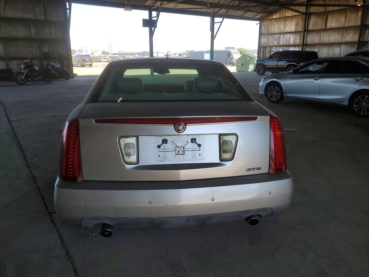 2005 Cadillac Sts Silver vin: 1G6DW677250126070