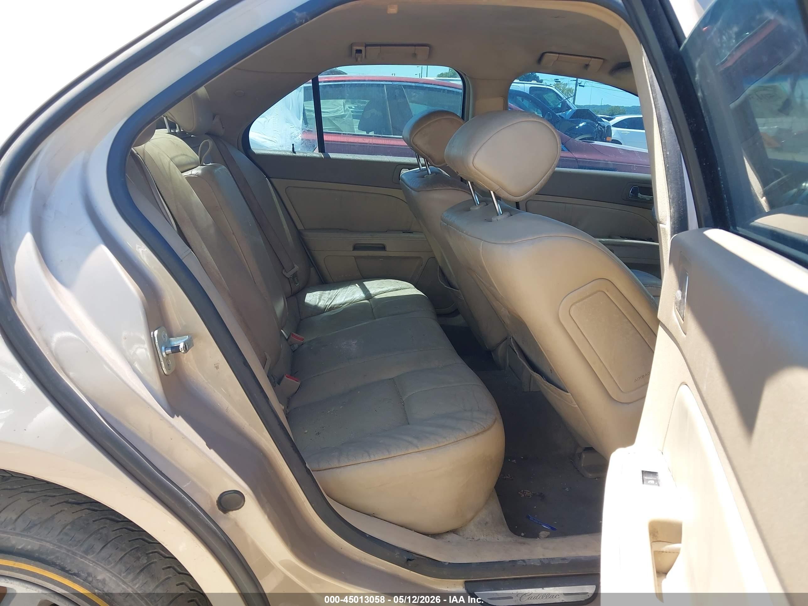 2006 Cadillac Sts V6 Gold vin: 1G6DW677760111260