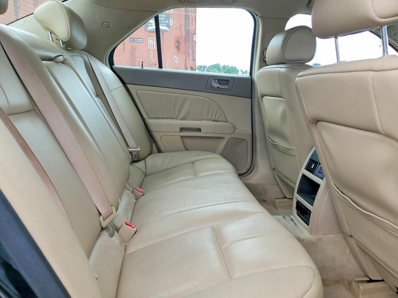 2005 Cadillac Sts Черный vin: 1G6DW677850155265