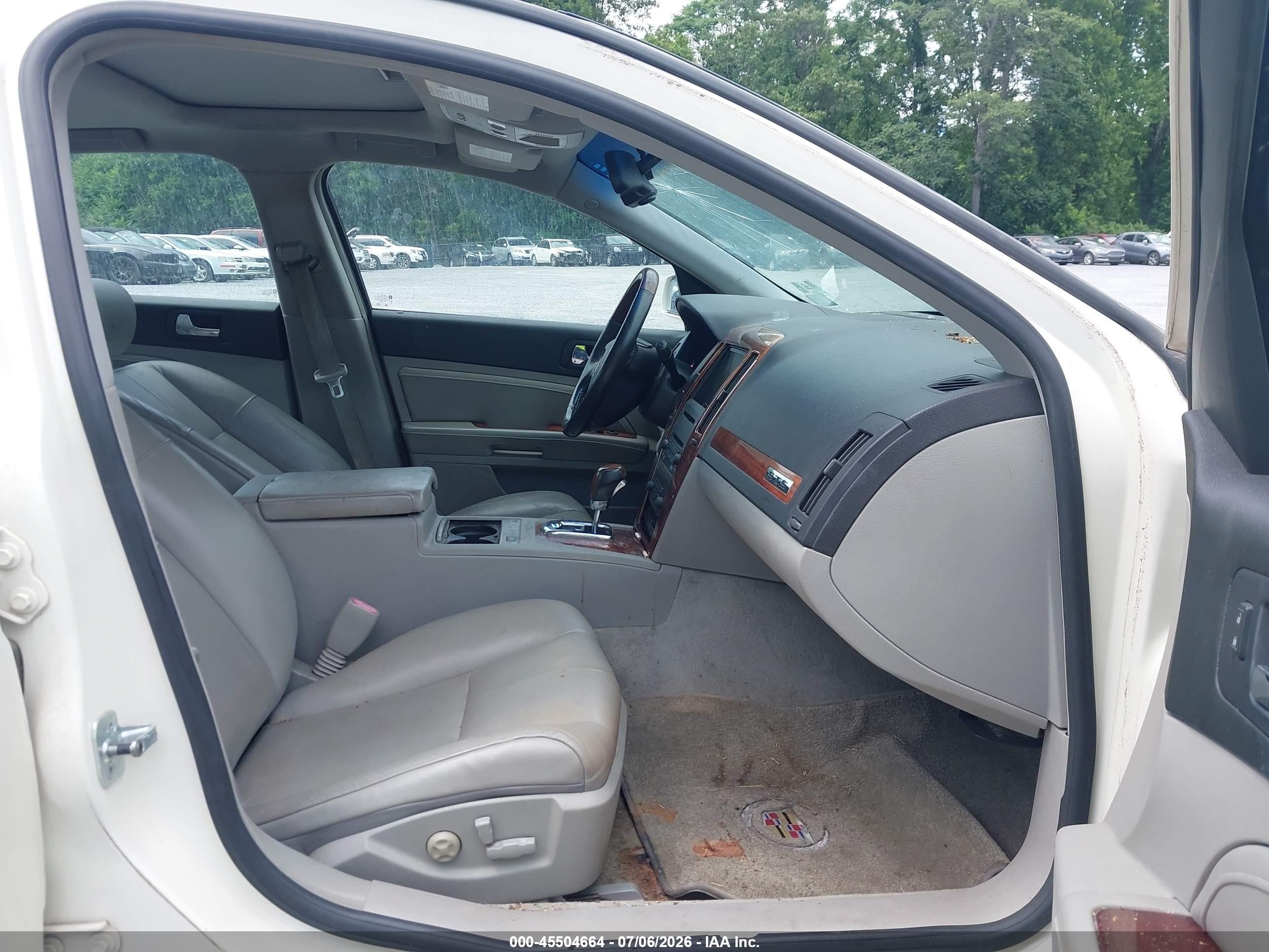 2007 Cadillac Sts V6 White vin: 1G6DW677870192741