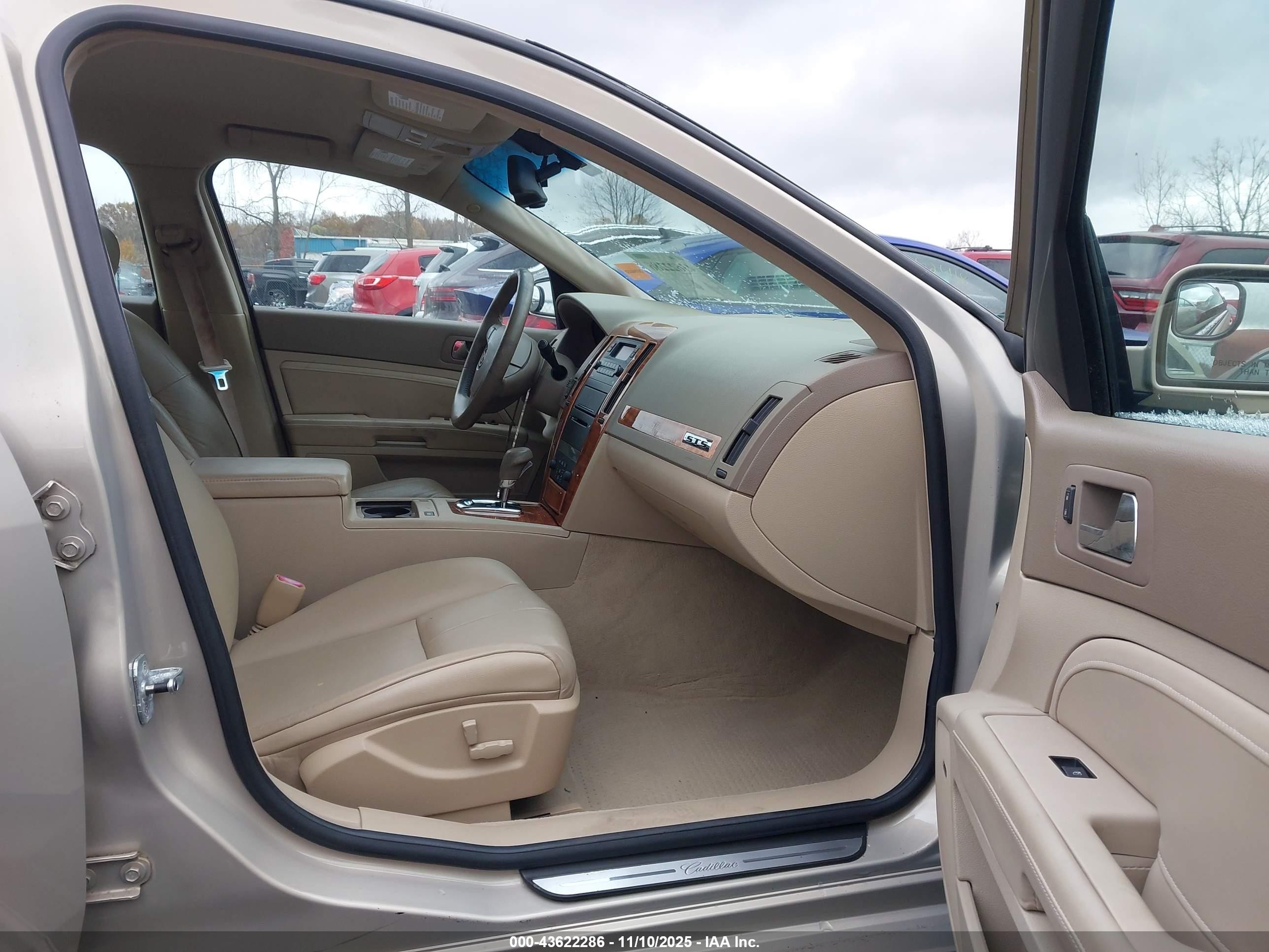 2007 Cadillac Sts V6 Tan vin: 1G6DW677X70158946