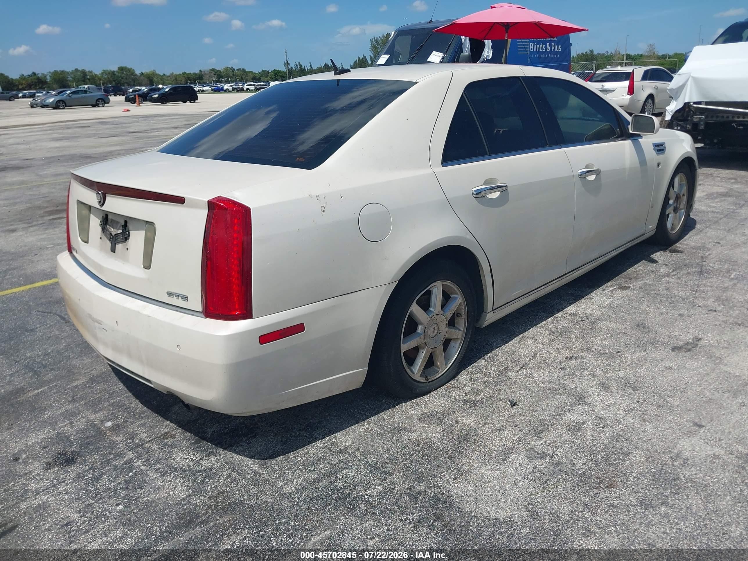 2008 Cadillac Sts Rwd W/1sb White vin: 1G6DW67V280103570