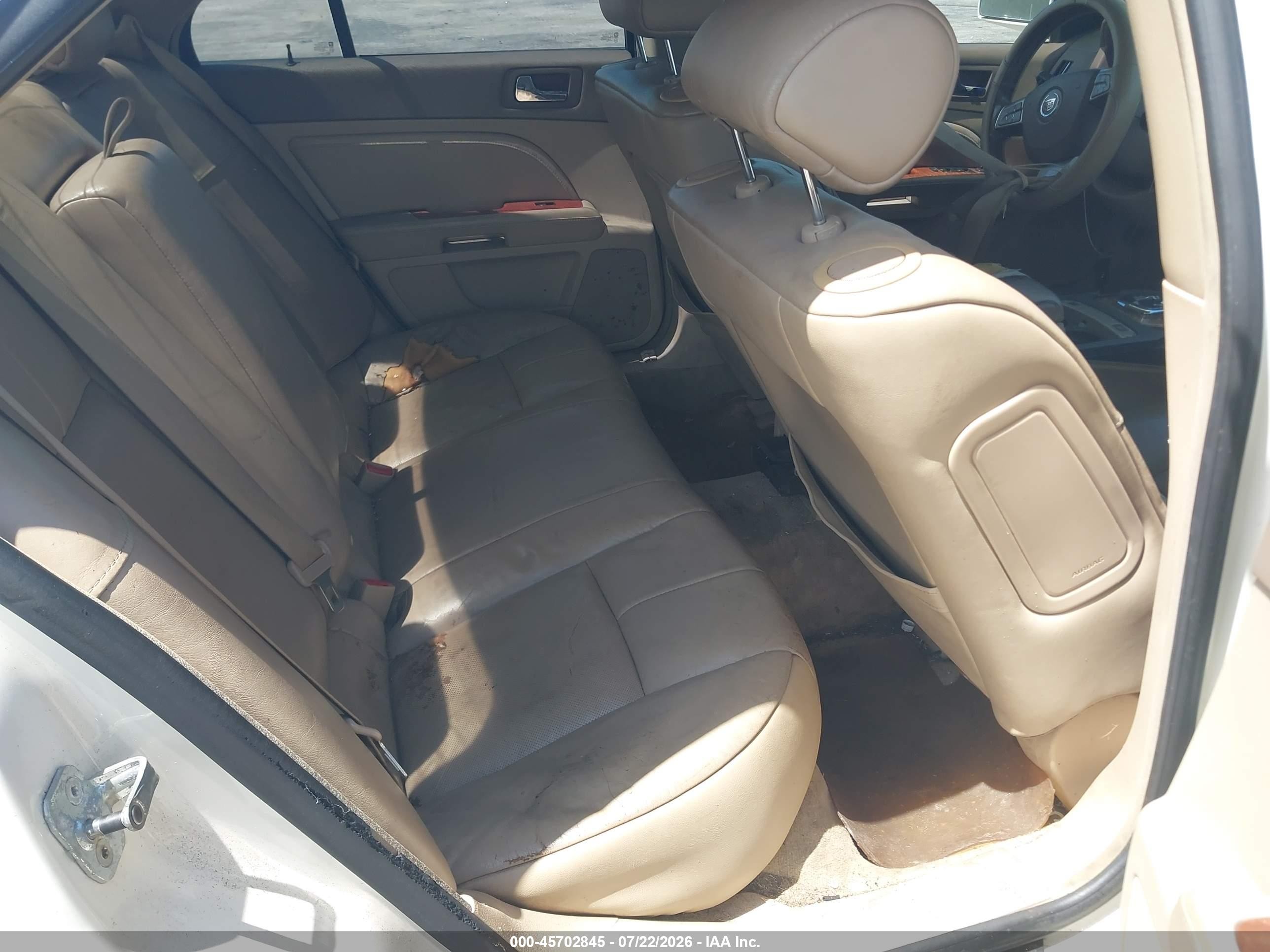 2008 Cadillac Sts Rwd W/1sb White vin: 1G6DW67V280103570