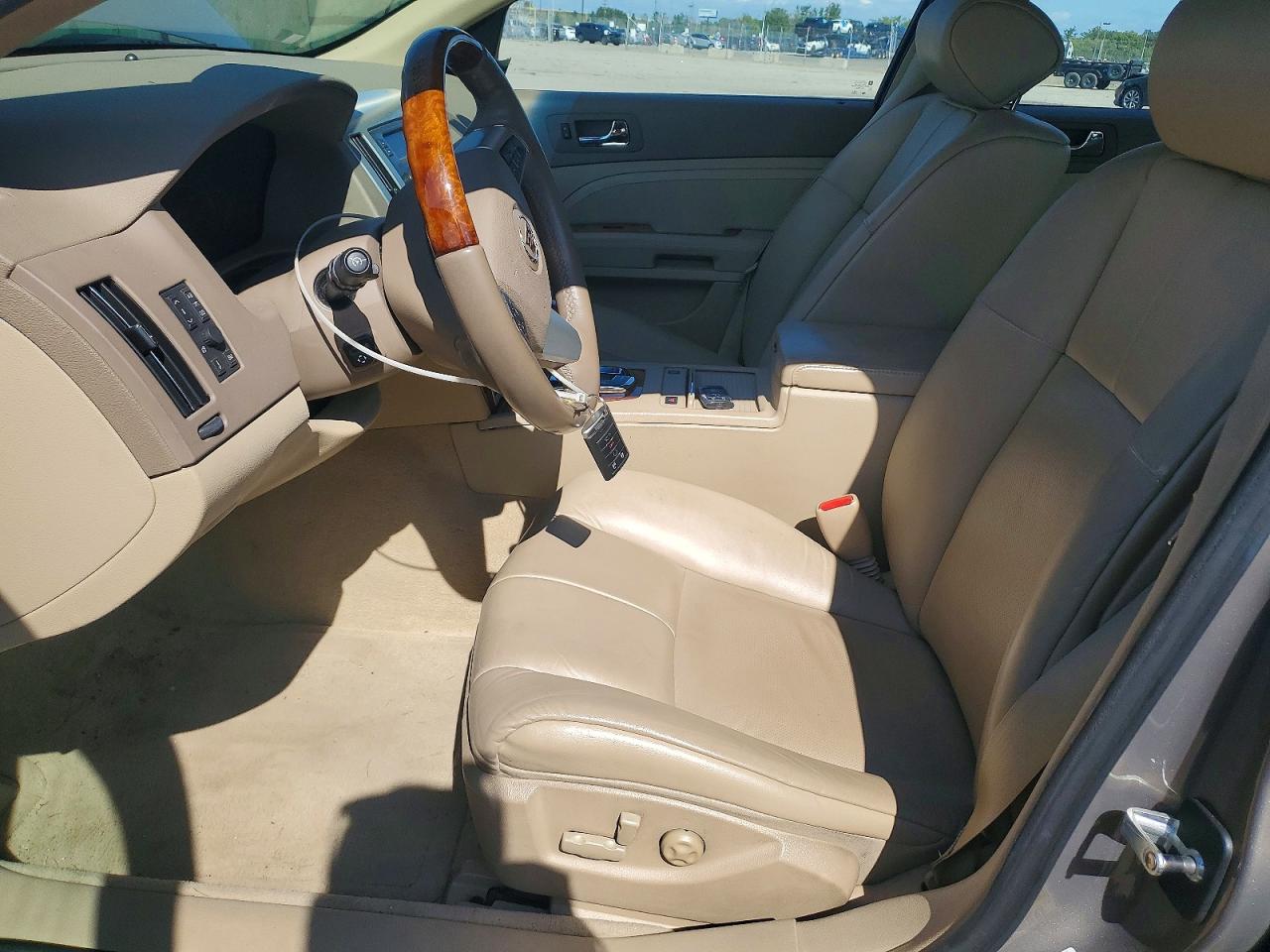 2008 Cadillac Sts Tan vin: 1G6DW67V780152604