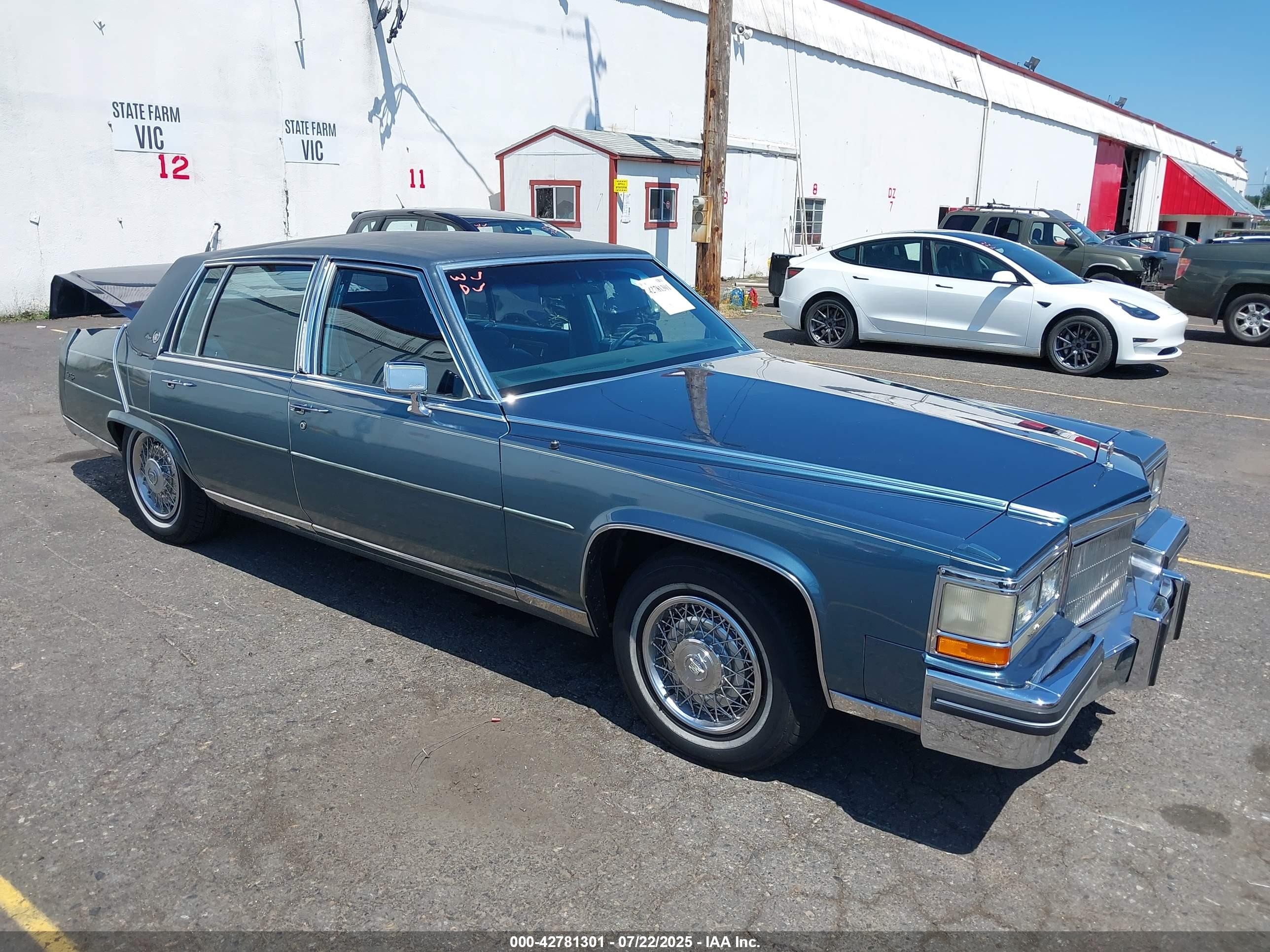 1985 Cadillac Fleetwood Brougham Light Blue vin: 1G6DW6985F9710496