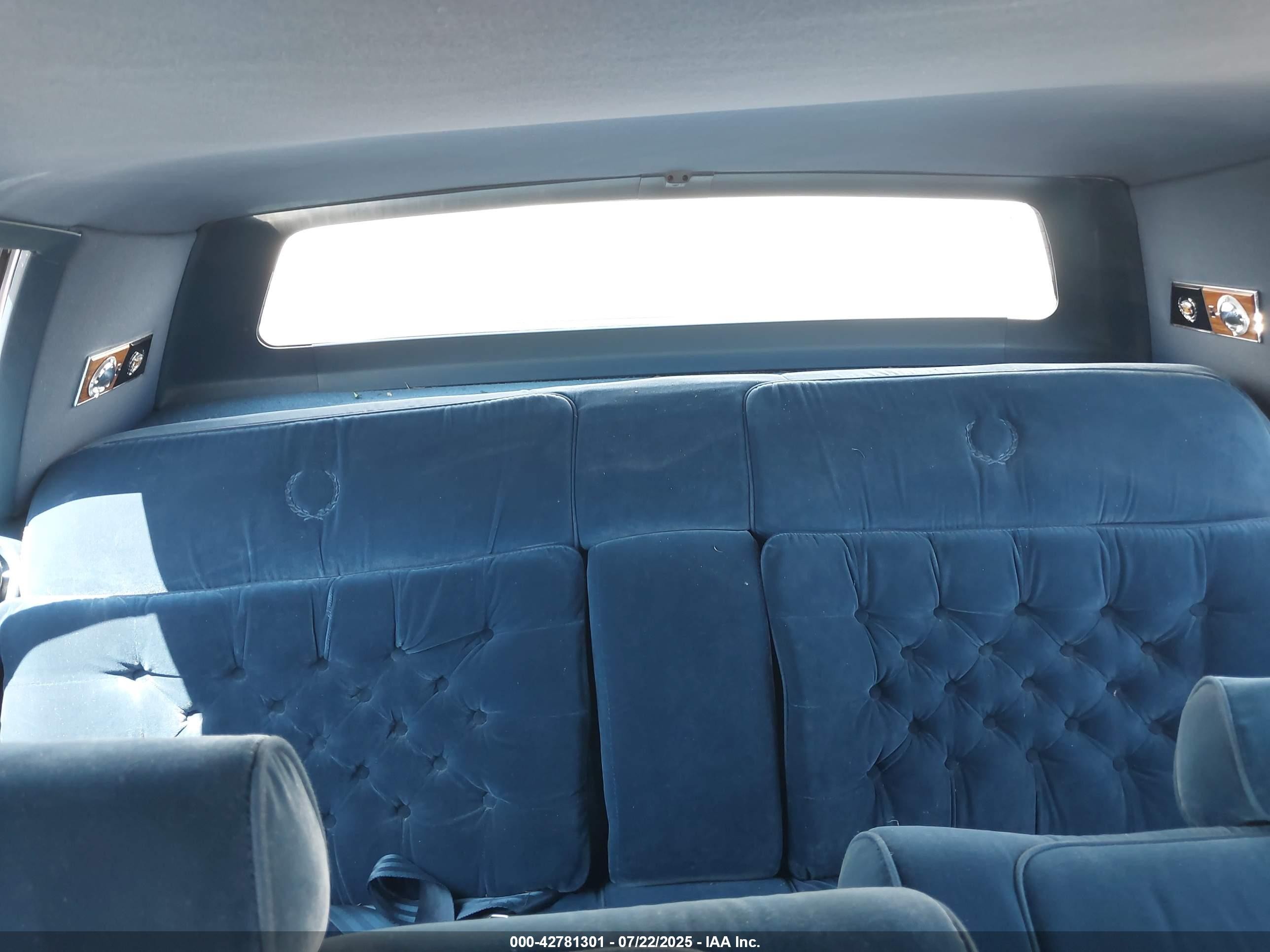 1985 Cadillac Fleetwood Brougham Light Blue vin: 1G6DW6985F9710496