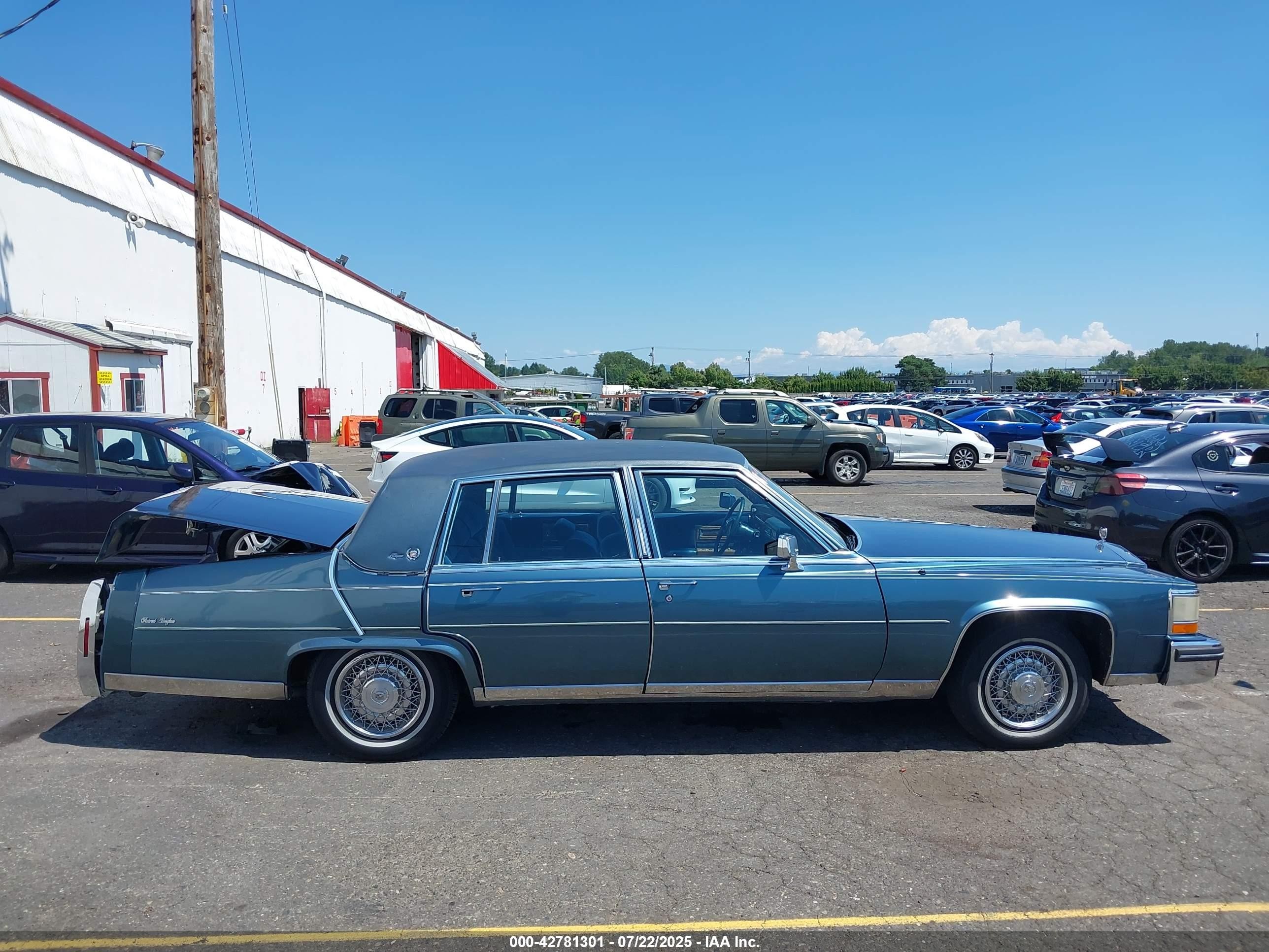 1985 Cadillac Fleetwood Brougham Light Blue vin: 1G6DW6985F9710496