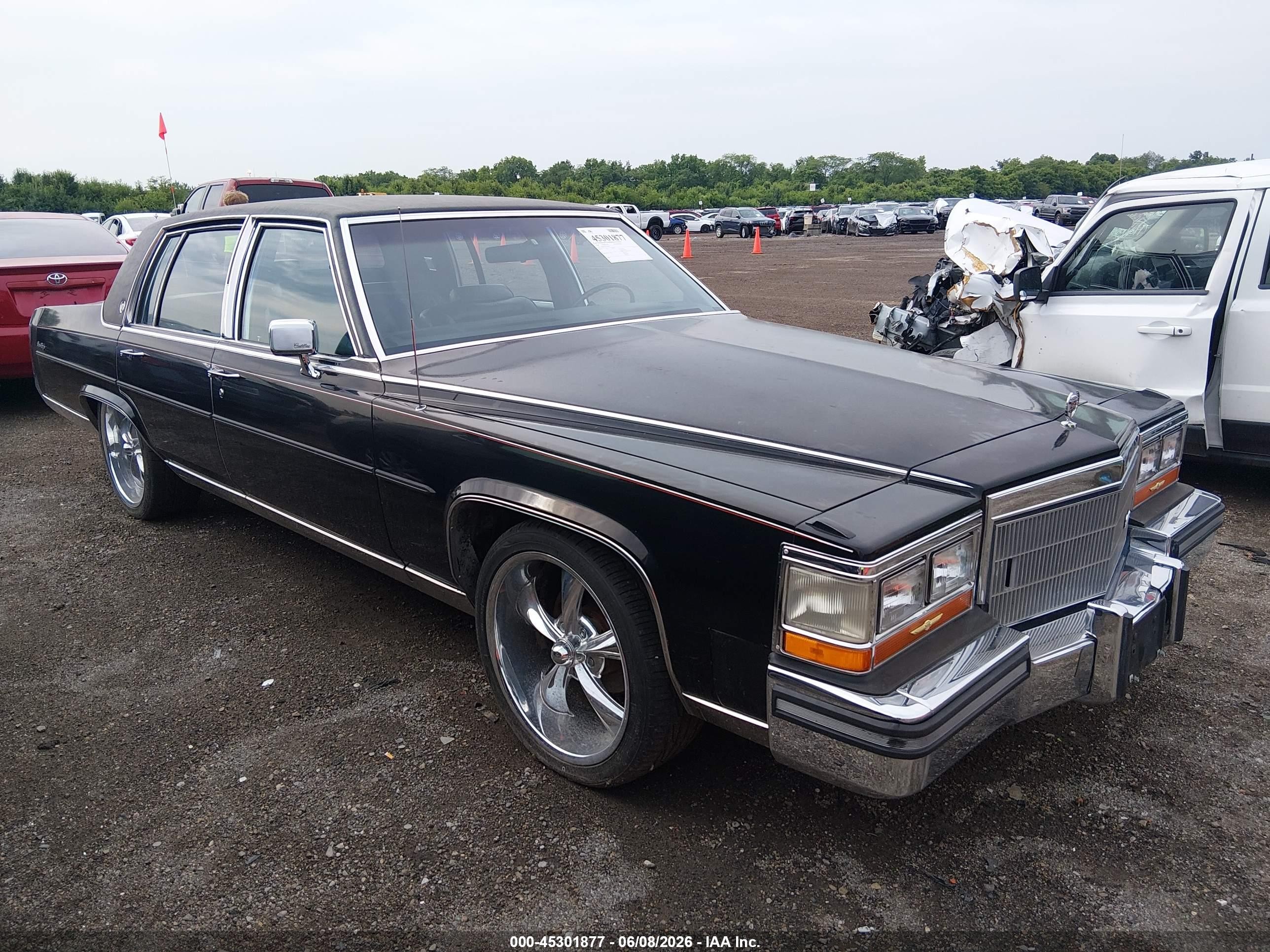 1986 Cadillac Fleetwood Brougham Black vin: 1G6DW69Y2G9718475