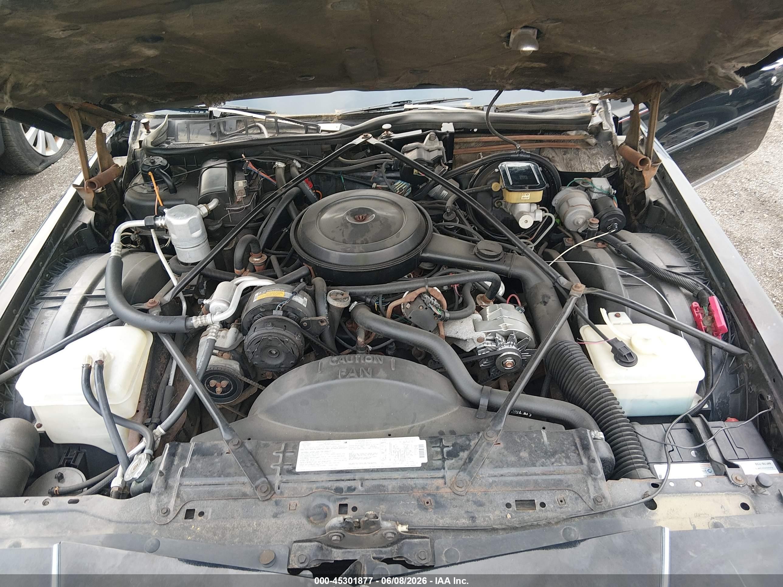 1986 Cadillac Fleetwood Brougham Black vin: 1G6DW69Y2G9718475