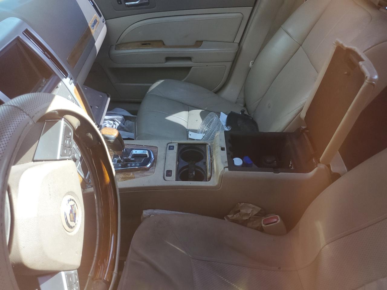 2011 Cadillac Sts Luxury White vin: 1G6DW6ED3B0125613
