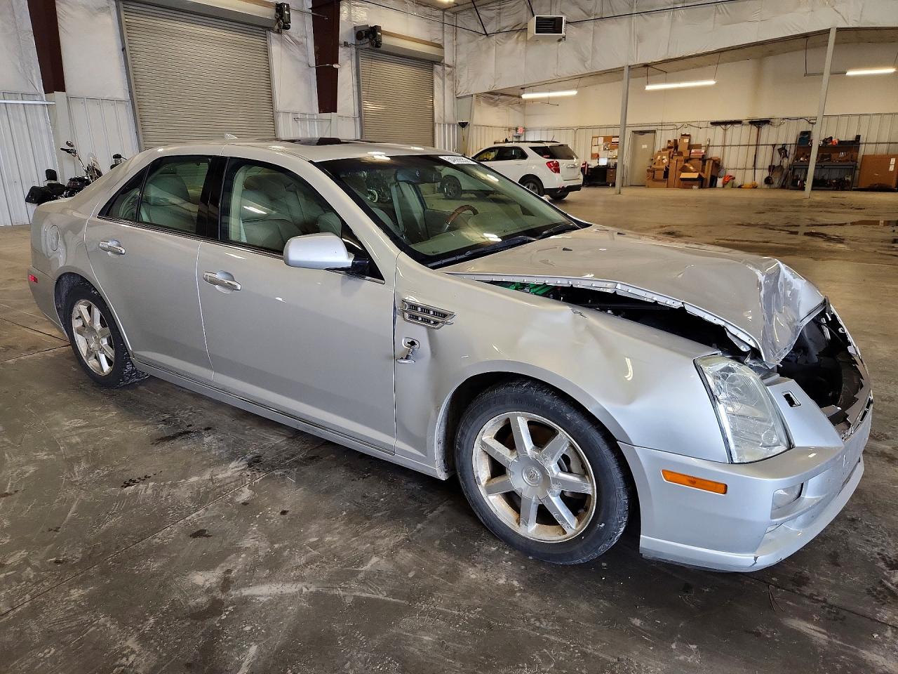 2011 Cadillac Sts Luxury Silver vin: 1G6DW6ED6B0104884