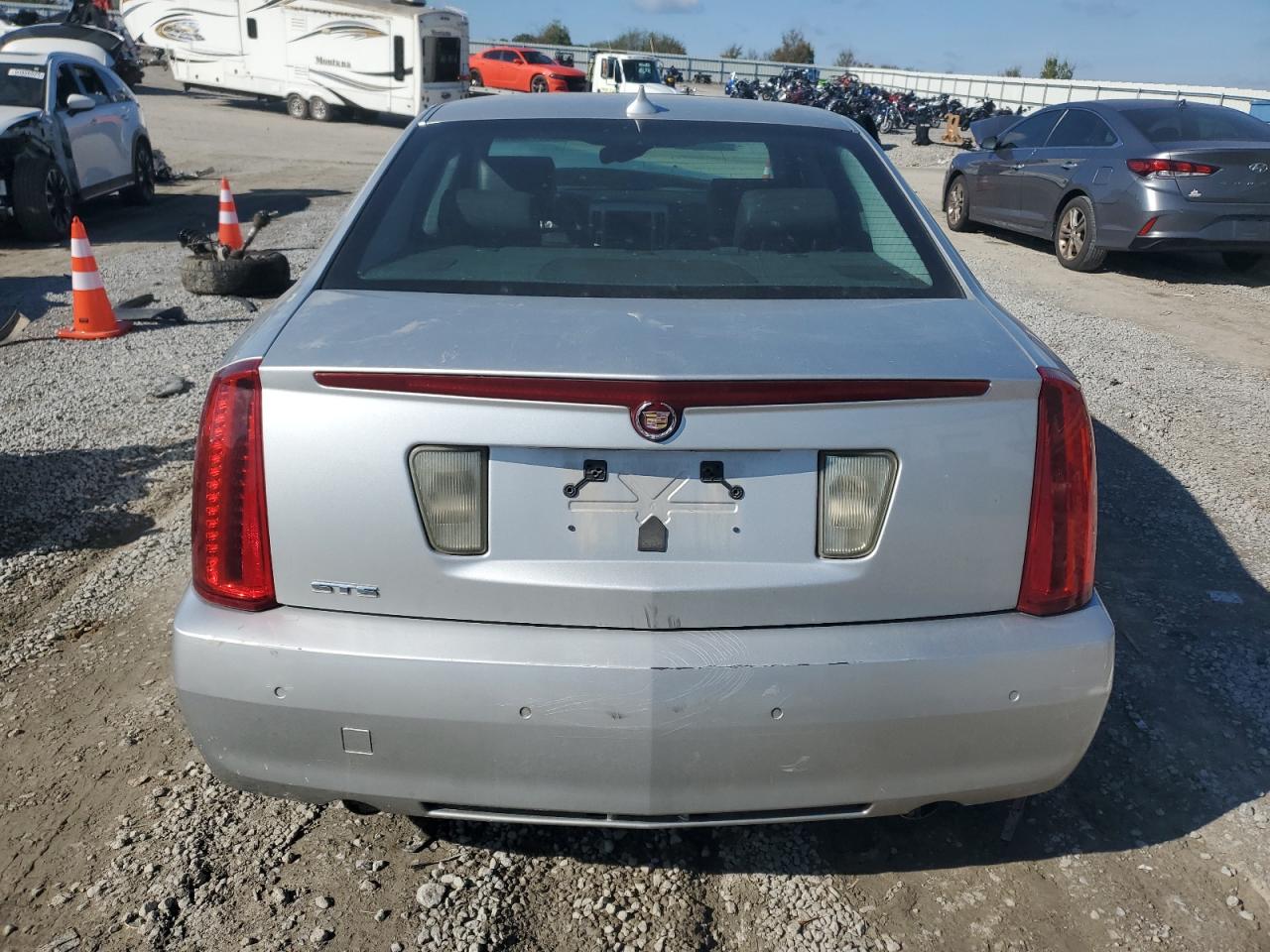 2011 Cadillac Sts Silver vin: 1G6DW6ED6B0130126