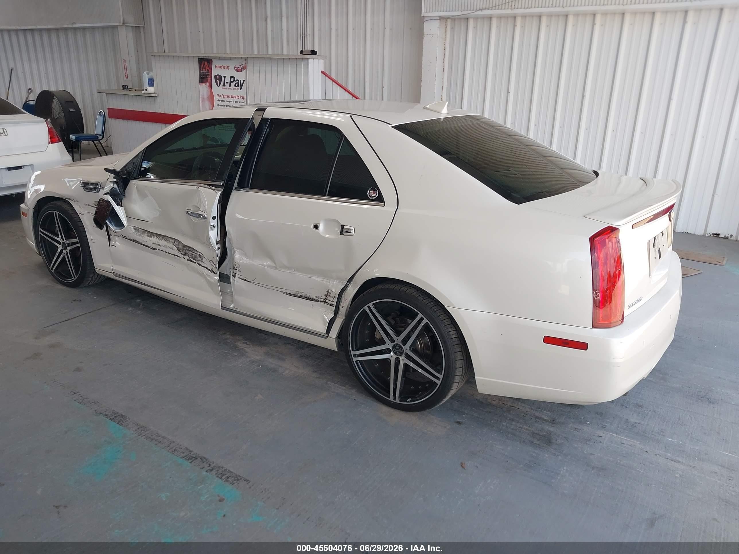 2011 Cadillac Sts Rwd W/1sb White vin: 1G6DW6EDXB0117895