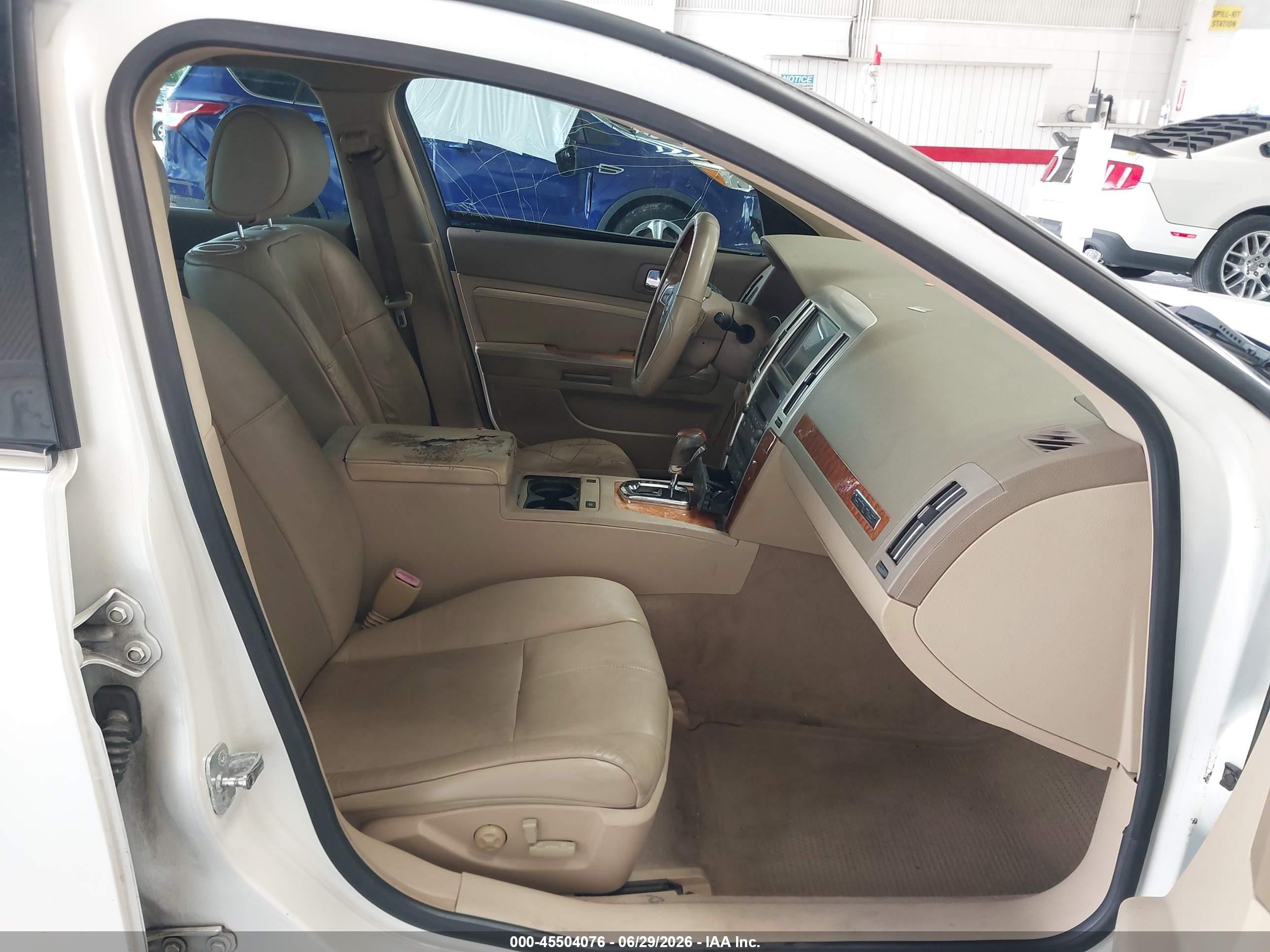 2011 Cadillac Sts Rwd W/1sb White vin: 1G6DW6EDXB0117895