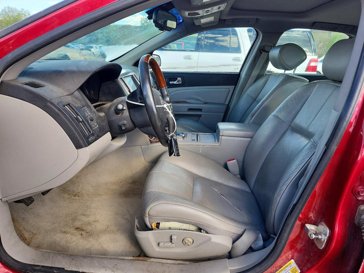 2008 Cadillac Sts Red vin: 1G6DZ67A080163948