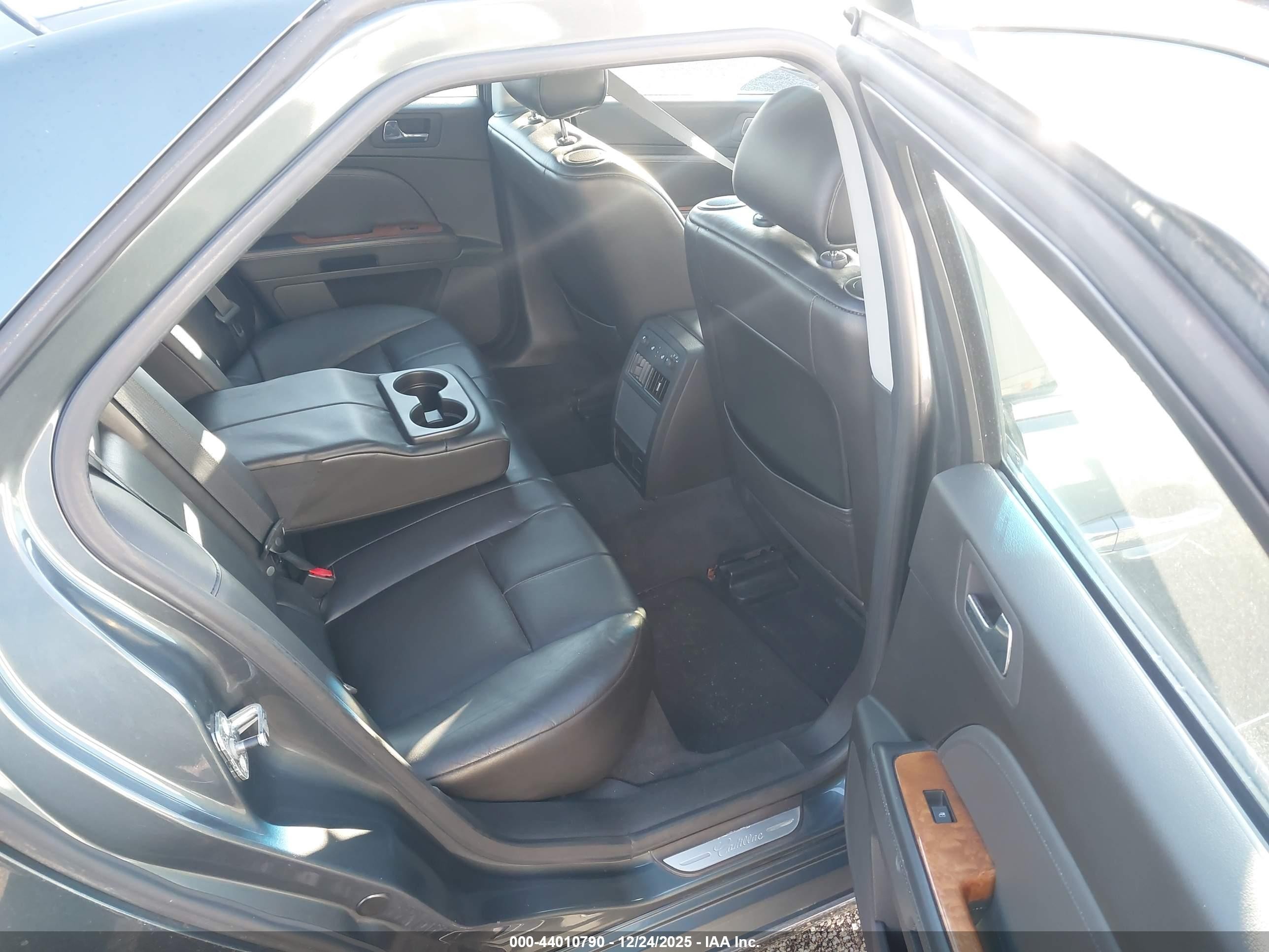 2008 Cadillac Sts V8 Gray vin: 1G6DZ67A280203527