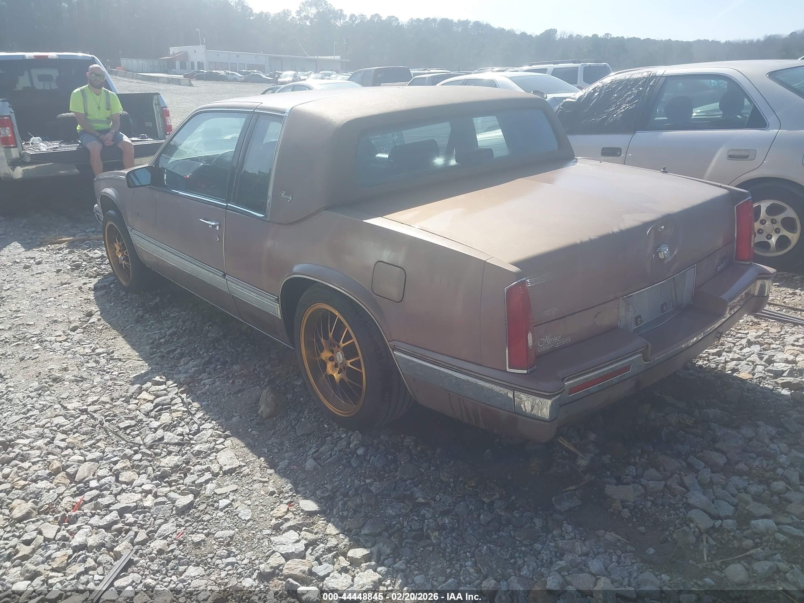 1989 Cadillac Eldorado   Бежевый vin: 1G6EL1152KU614639
