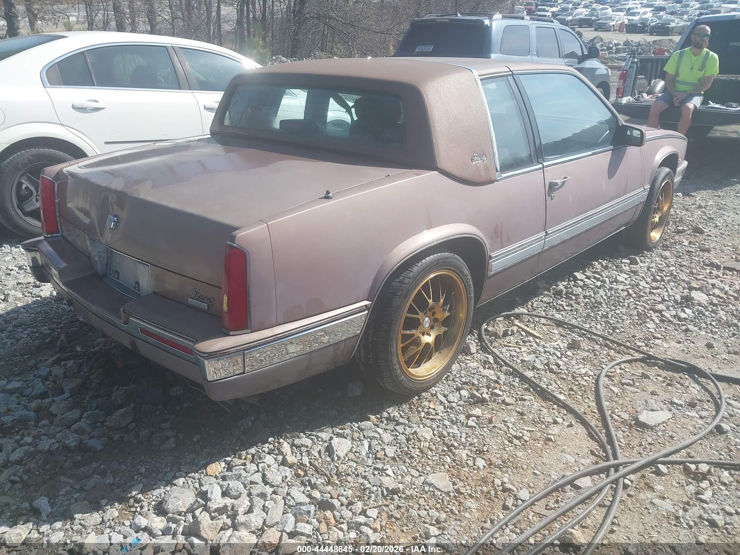 1989 Cadillac Eldorado   Бежевый vin: 1G6EL1152KU614639