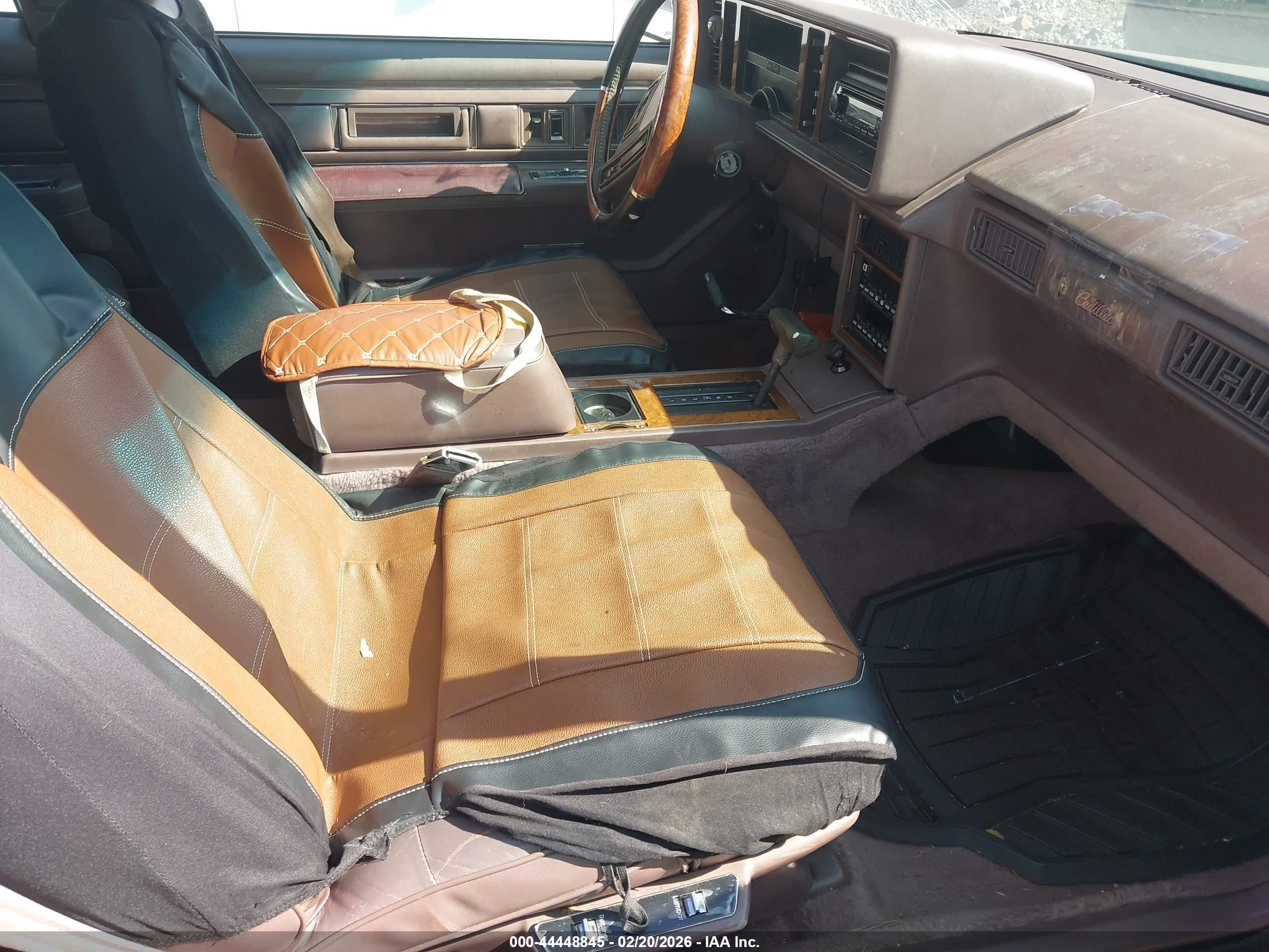 1989 Cadillac Eldorado   Бежевый vin: 1G6EL1152KU614639