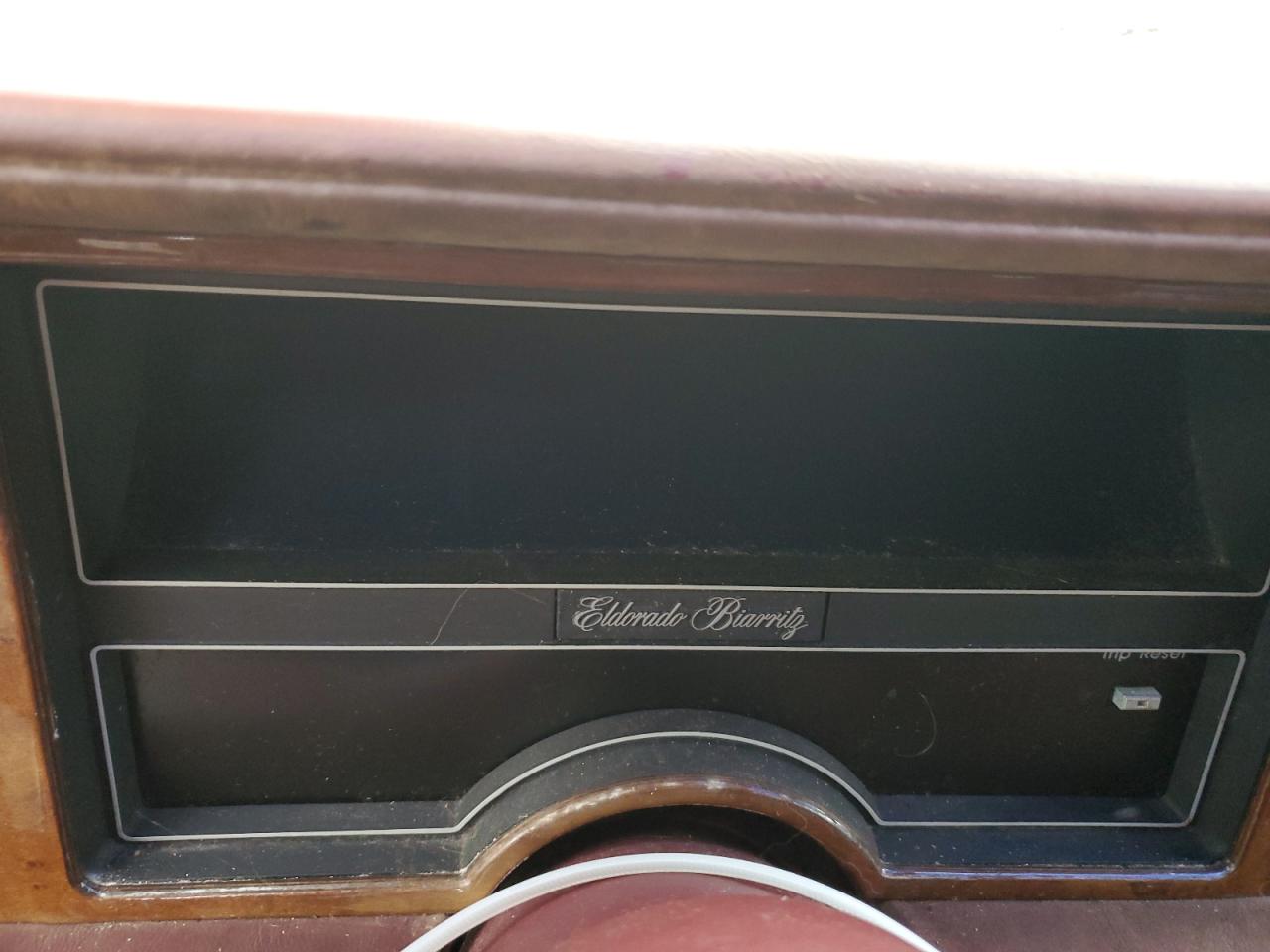 1989 Cadillac Eldorado Red vin: 1G6EL1153KU613645