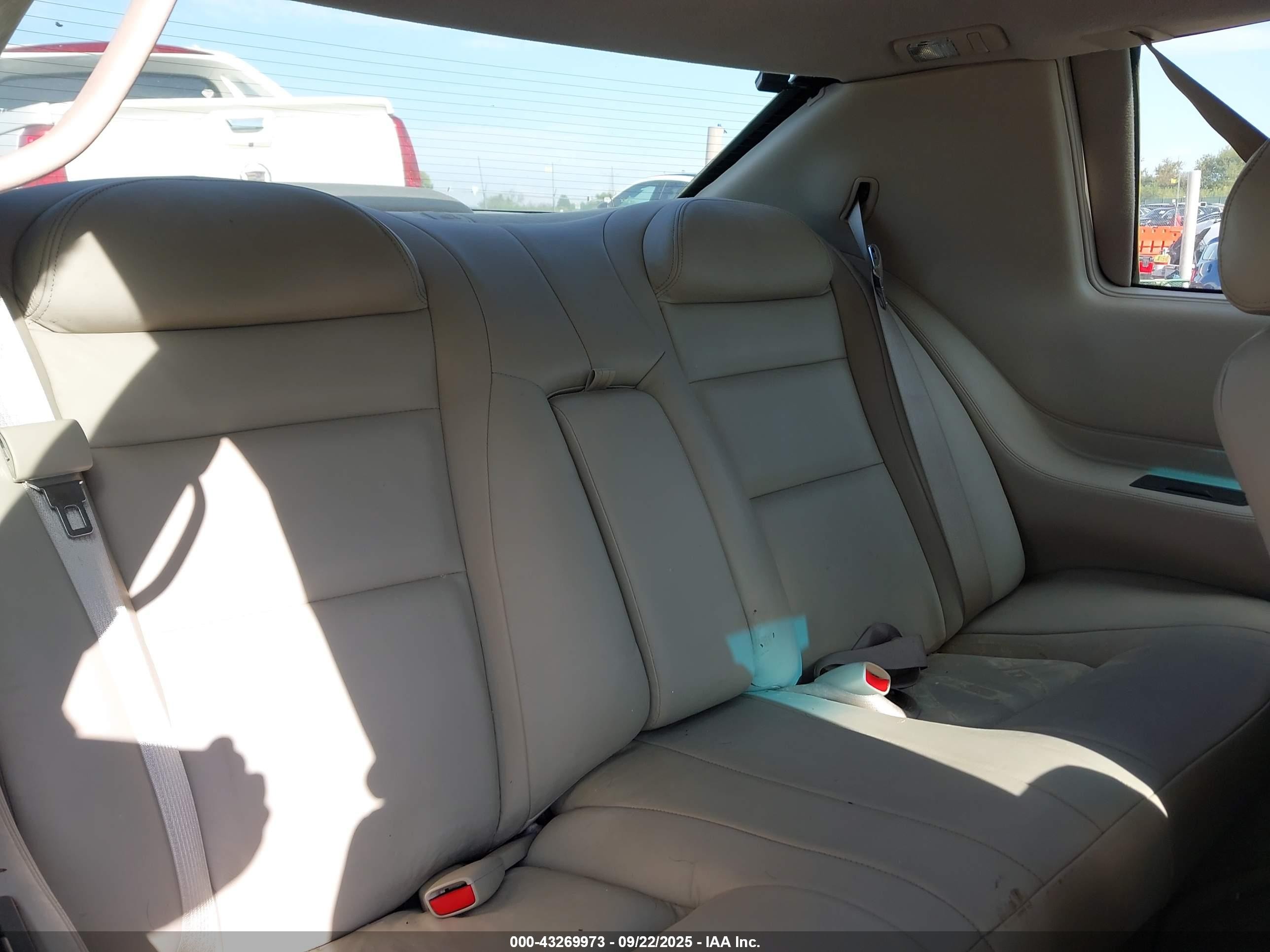 2001 Cadillac Eldorado Esc Red vin: 1G6EL12Y01B104258