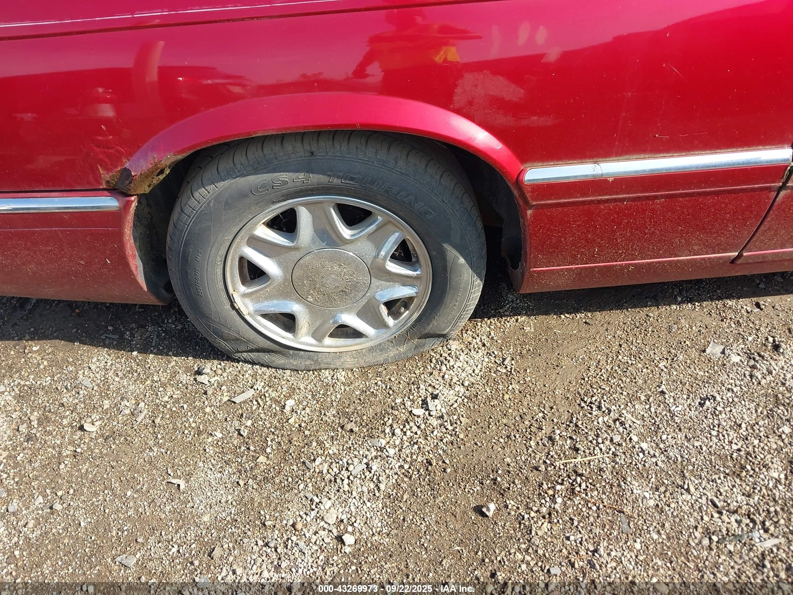 2001 Cadillac Eldorado Esc Red vin: 1G6EL12Y01B104258