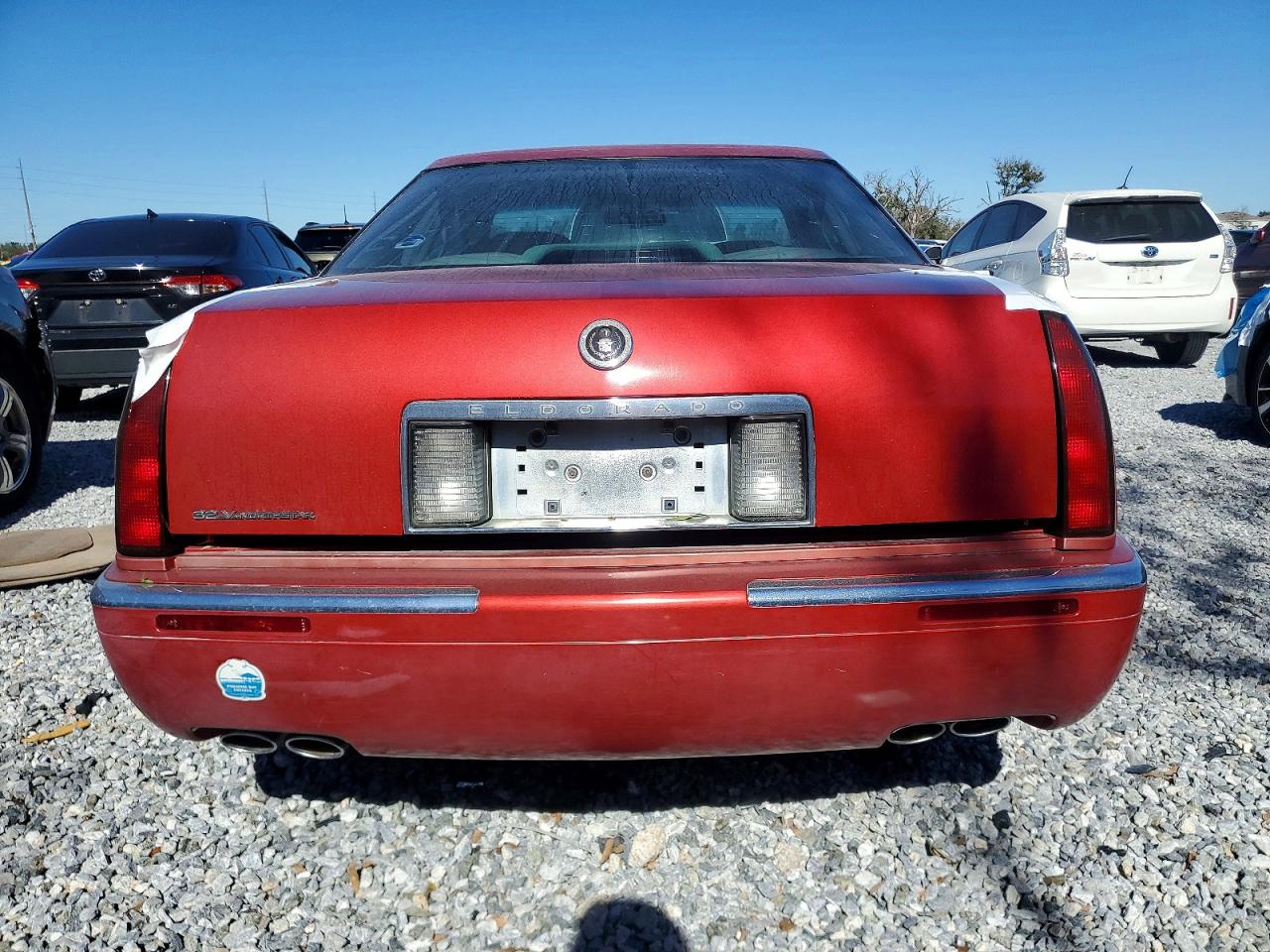 1997 Cadillac Eldorado Red vin: 1G6EL12Y1VU613124