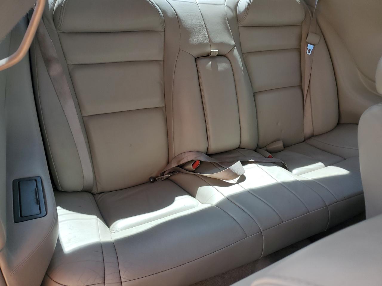 1999 Cadillac Eldorado White vin: 1G6EL12Y1XU610808