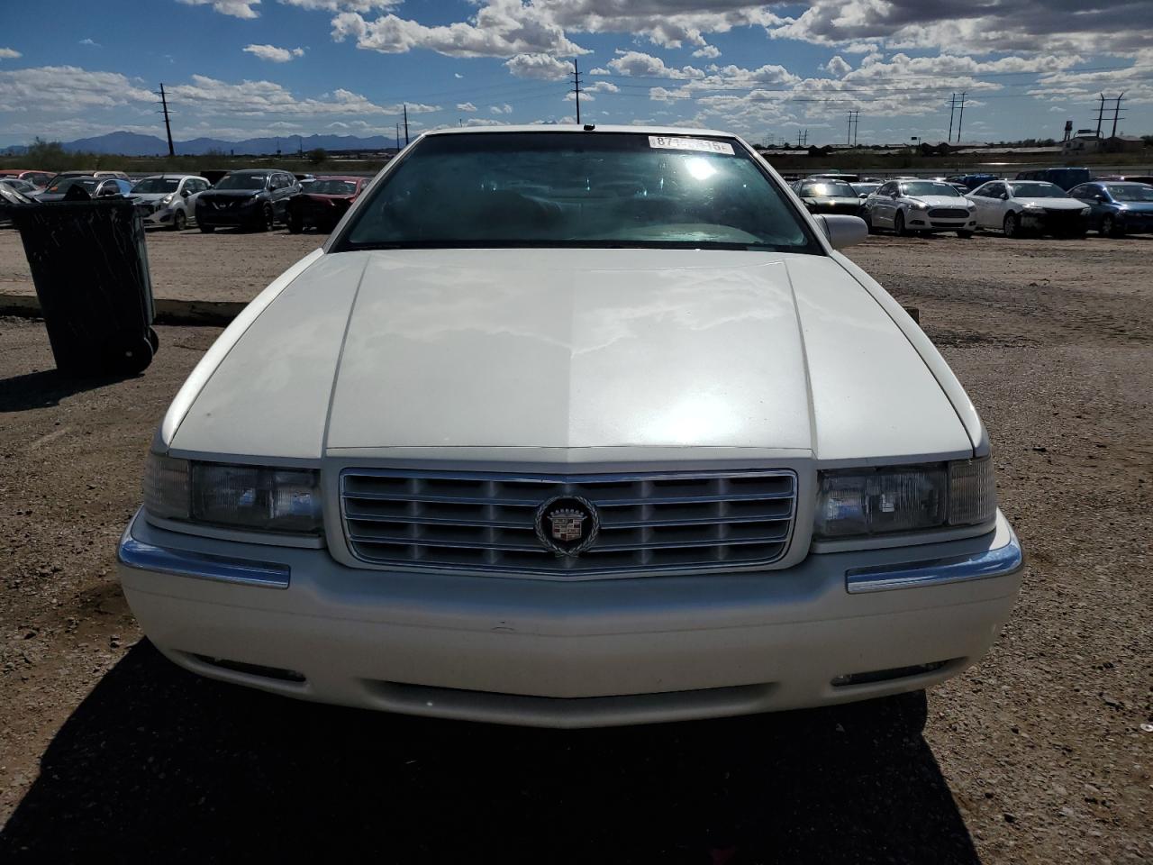 1999 Cadillac Eldorado White vin: 1G6EL12Y1XU610808