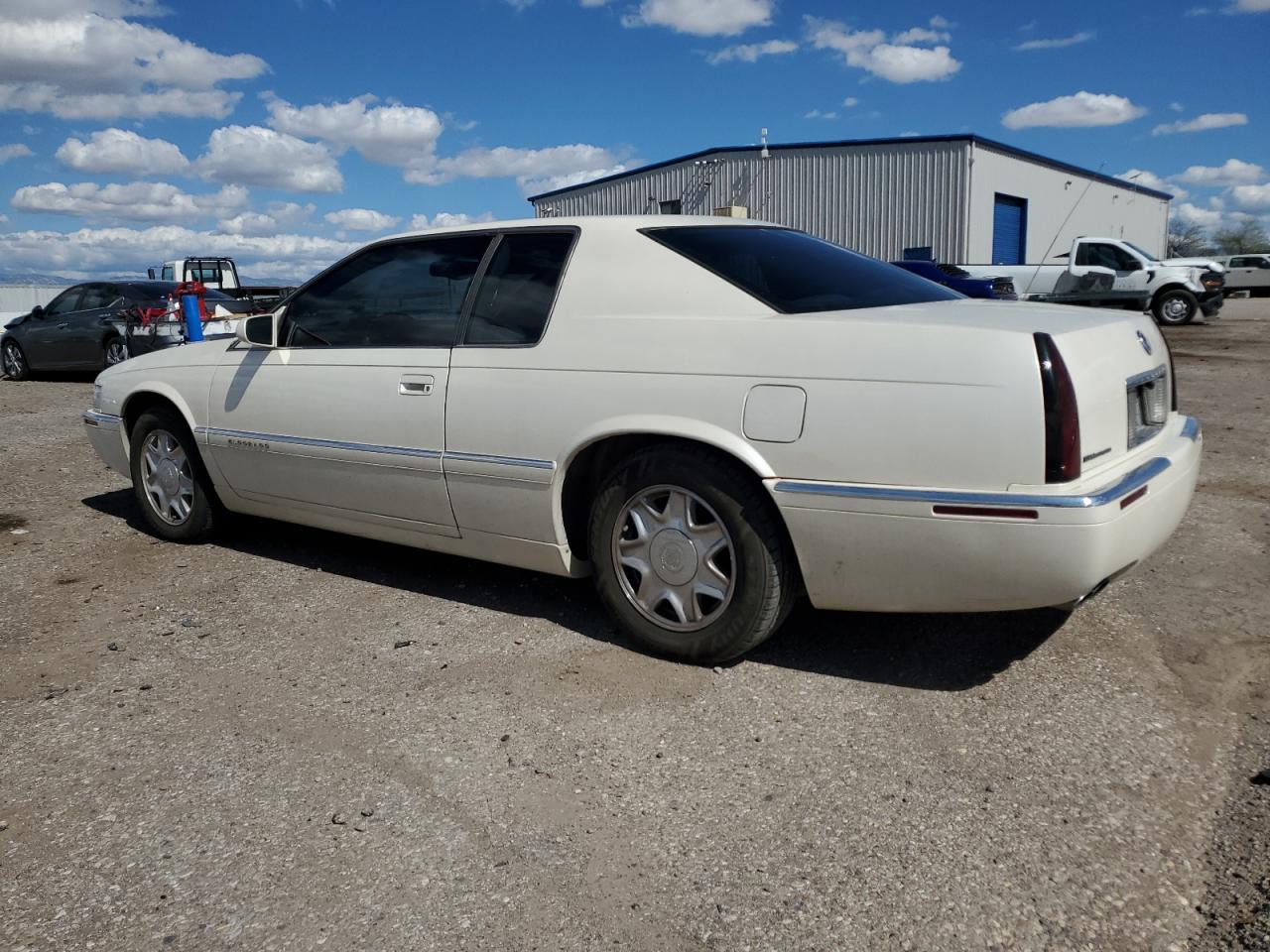 1999 Cadillac Eldorado White vin: 1G6EL12Y1XU610808