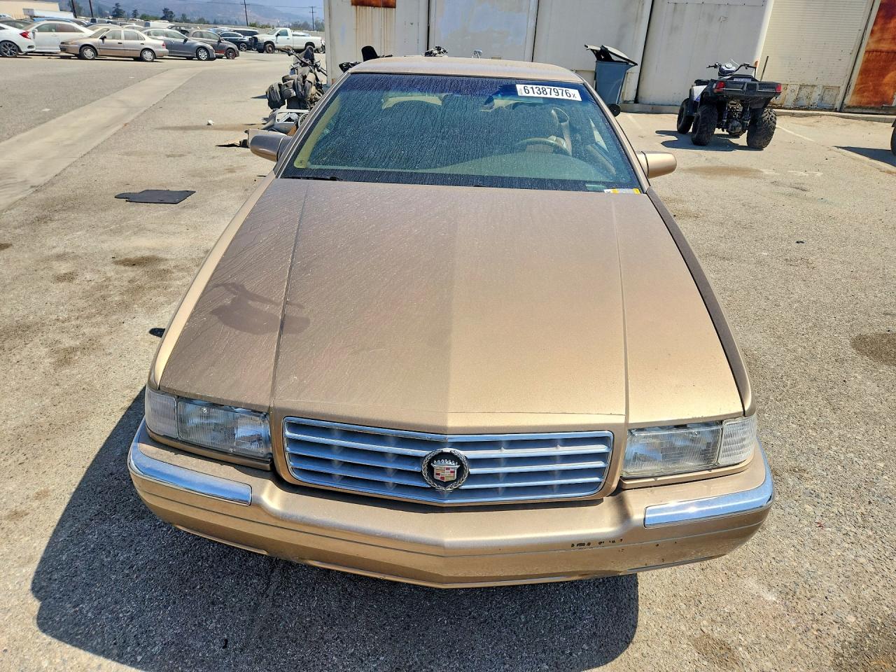 1999 Cadillac Eldorado Tan vin: 1G6EL12Y2XU611045
