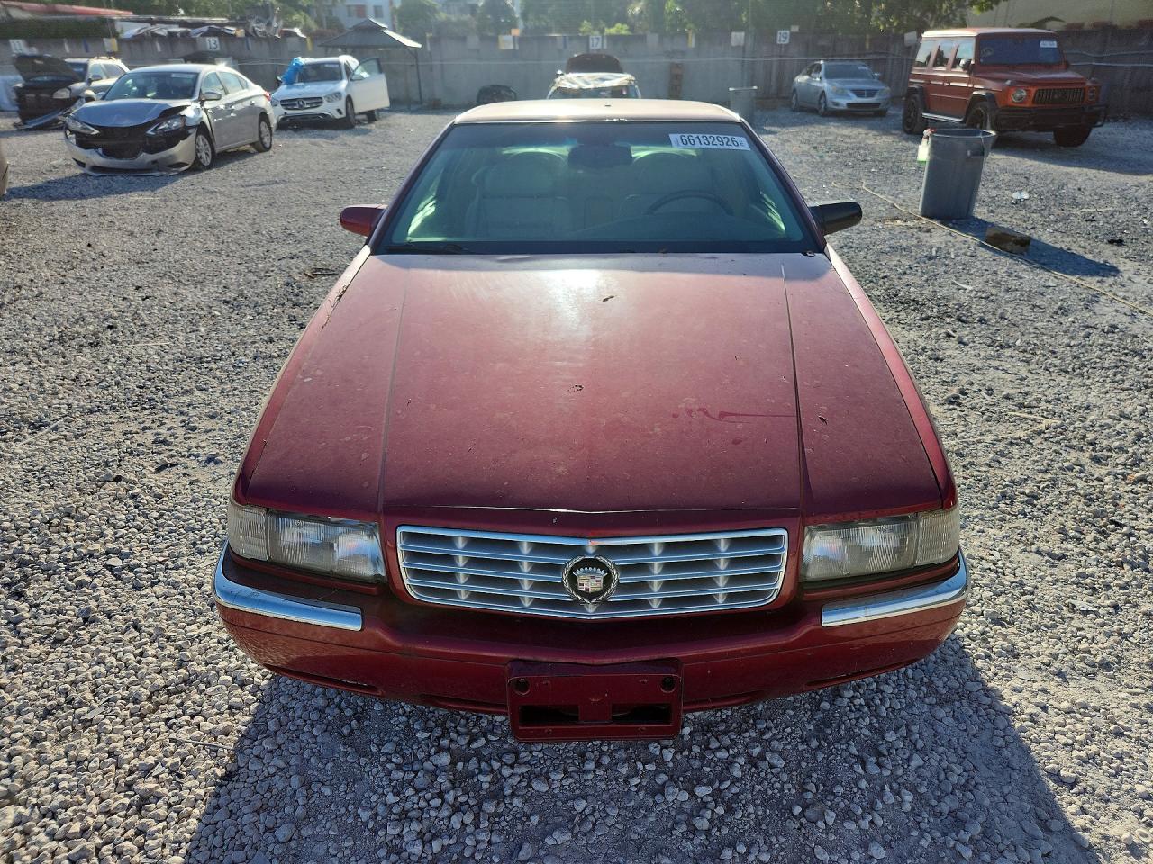 2000 Cadillac Eldorado Esc Burgundy vin: 1G6EL12Y2YB703463