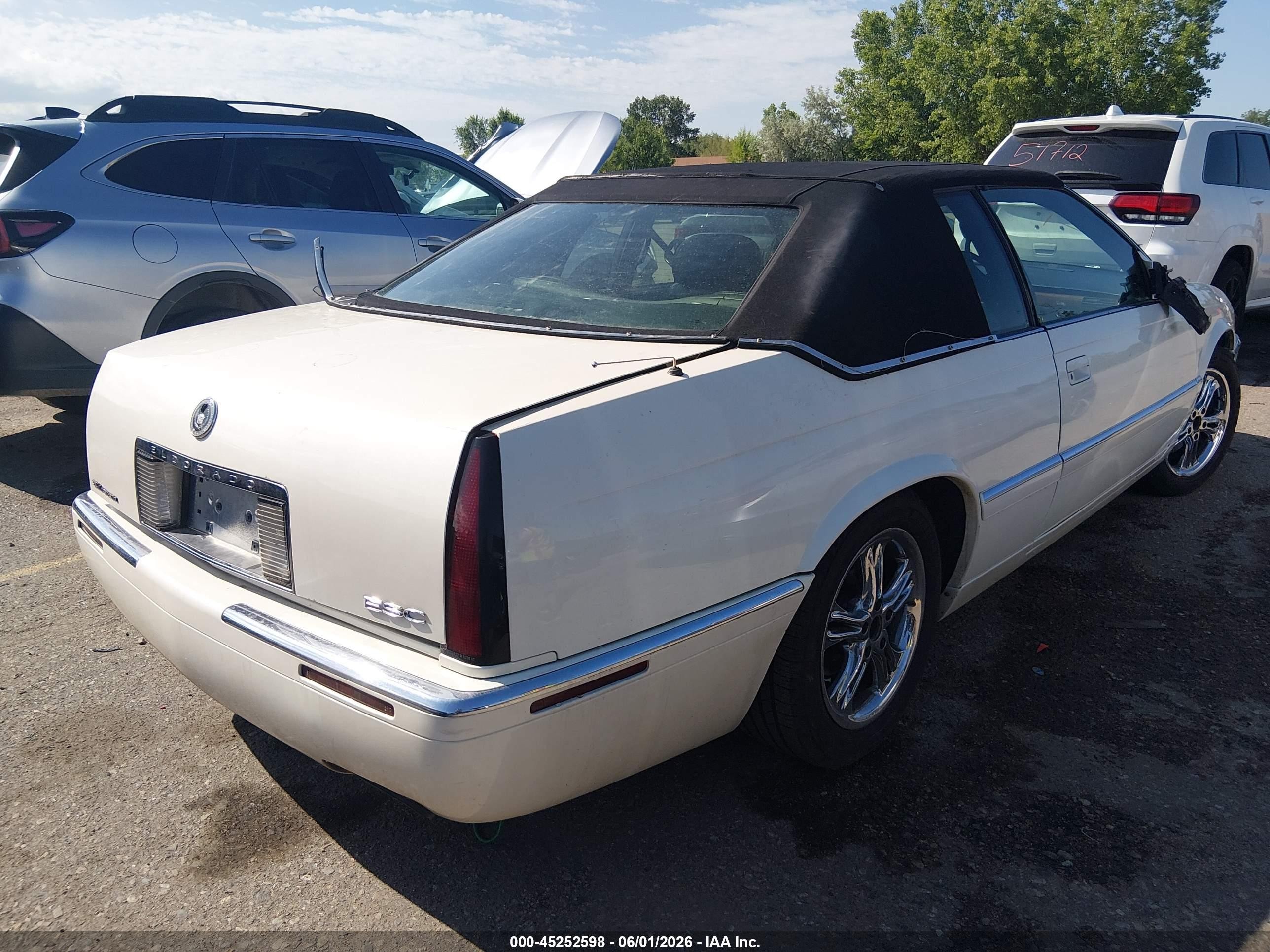2000 Cadillac Eldorado Esc Cream vin: 1G6EL12Y3YU196898