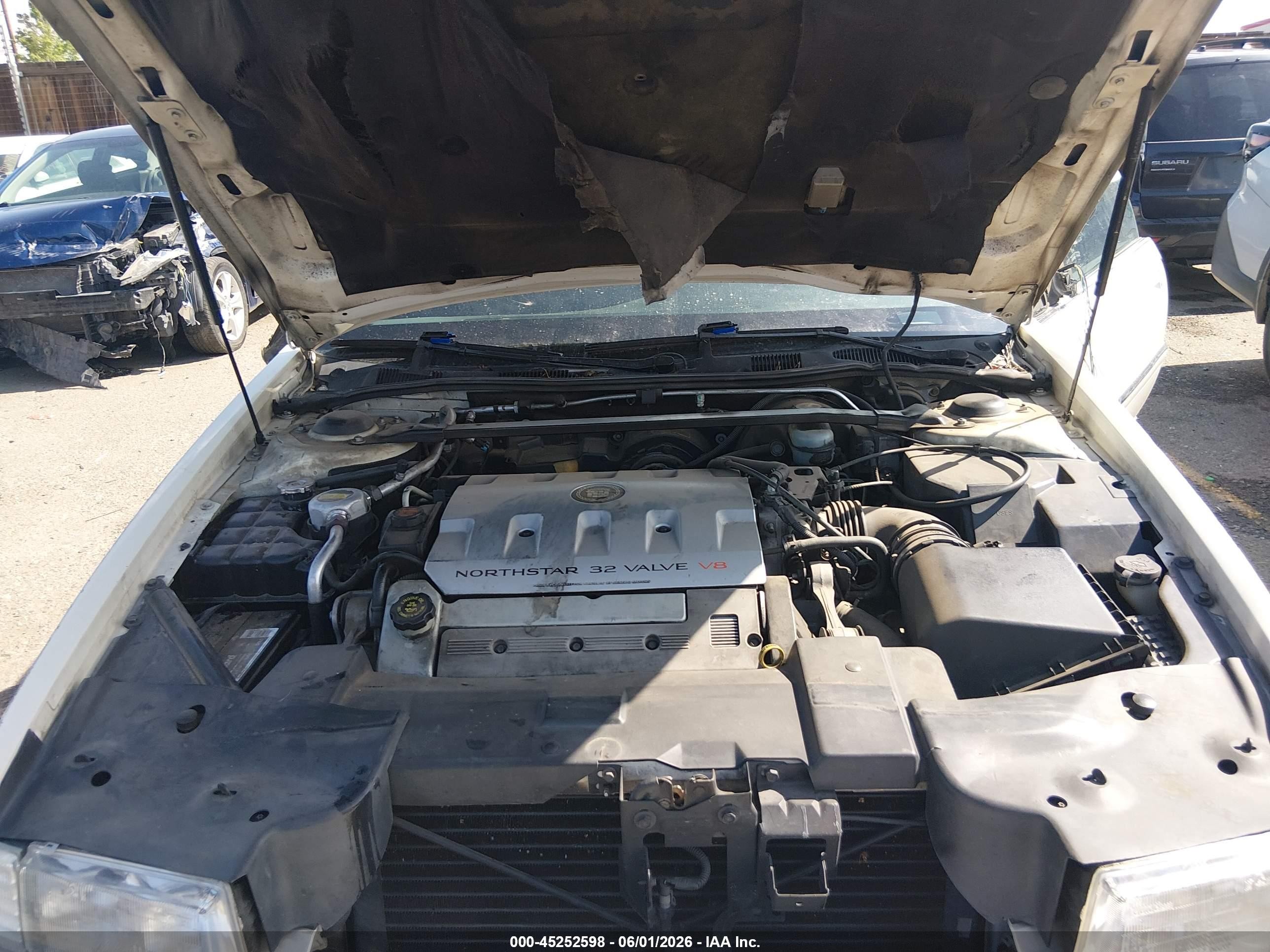 2000 Cadillac Eldorado Esc Cream vin: 1G6EL12Y3YU196898