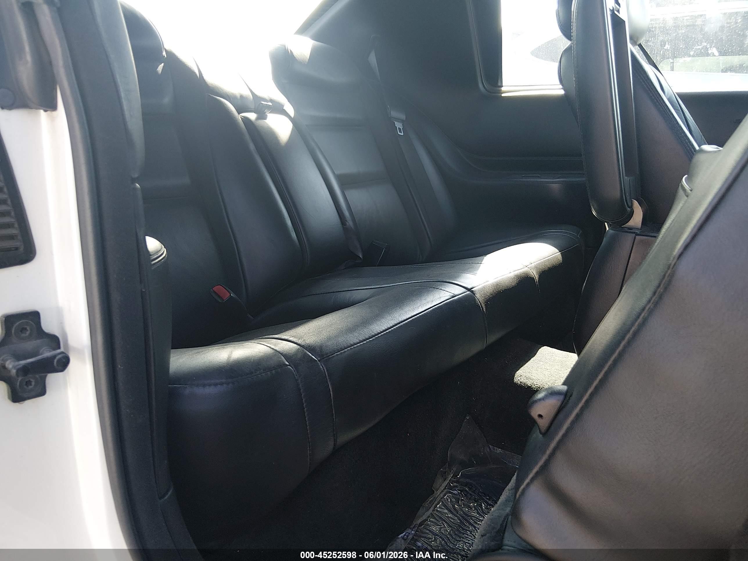 2000 Cadillac Eldorado Esc Cream vin: 1G6EL12Y3YU196898