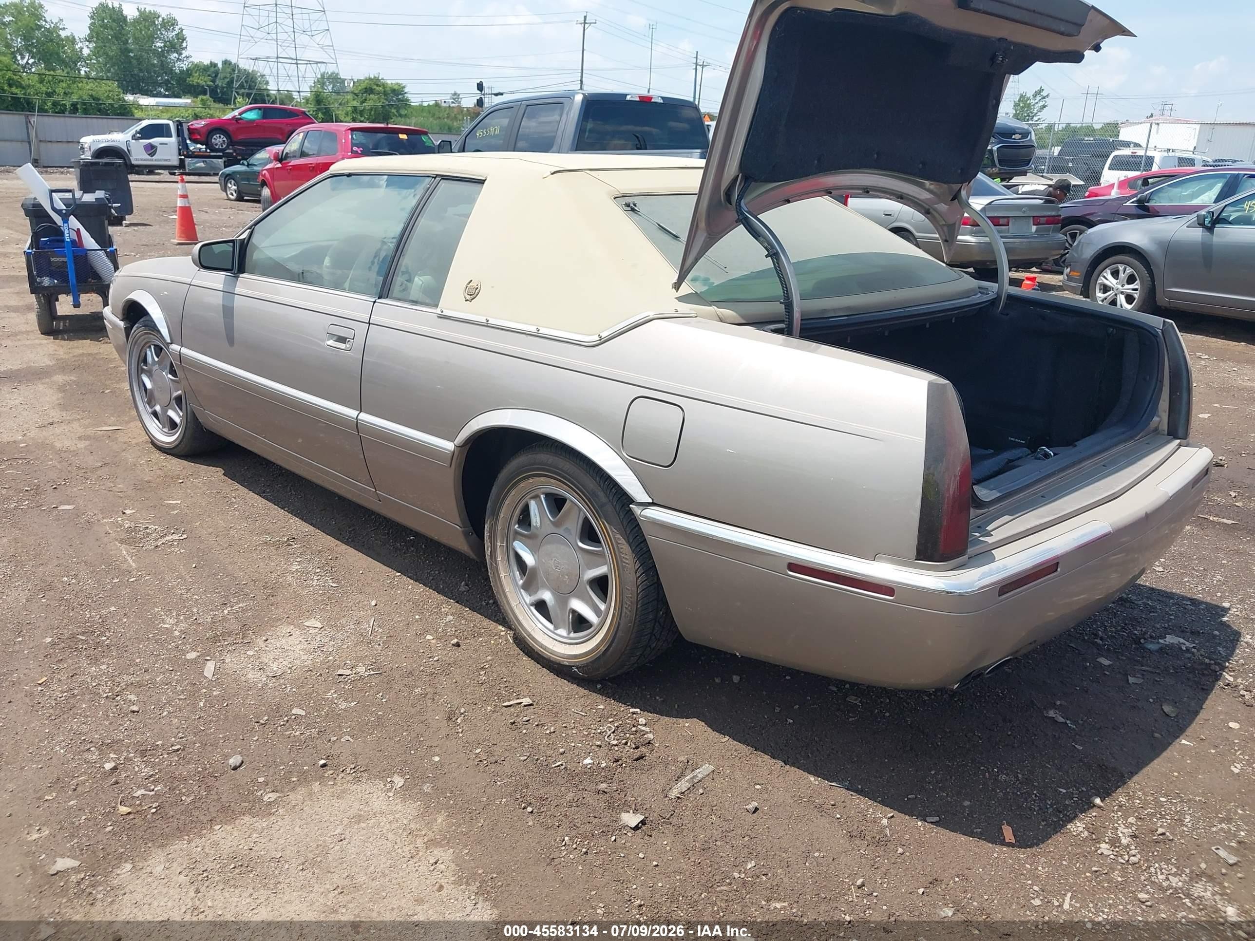 2001 Cadillac Eldorado Esc Золотой vin: 1G6EL12Y41B104201