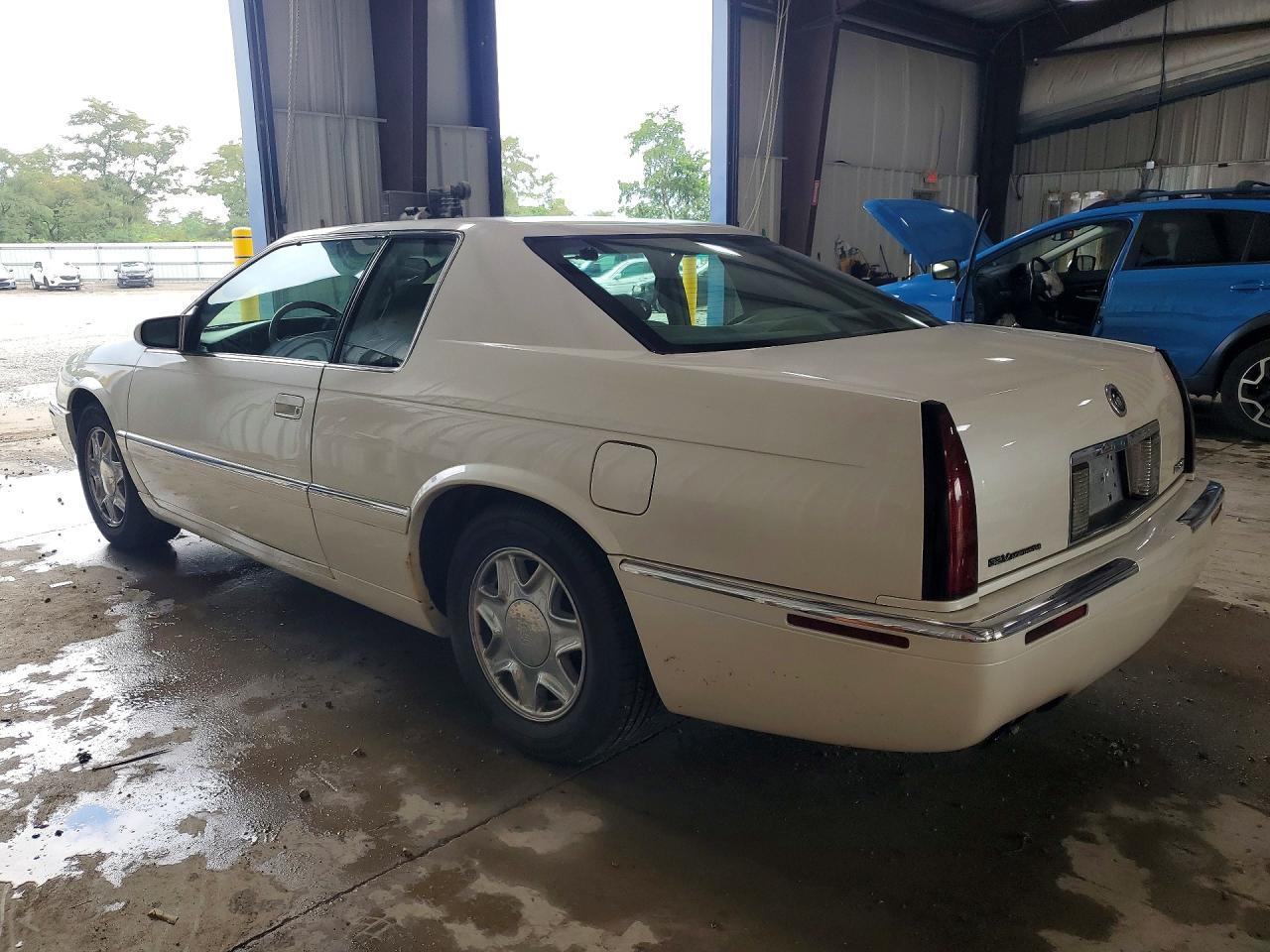 2002 Cadillac Eldorado Esc Белый vin: 1G6EL12Y42B103101