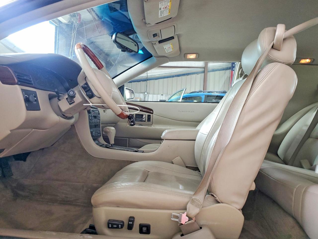 2002 Cadillac Eldorado Esc Белый vin: 1G6EL12Y42B103101