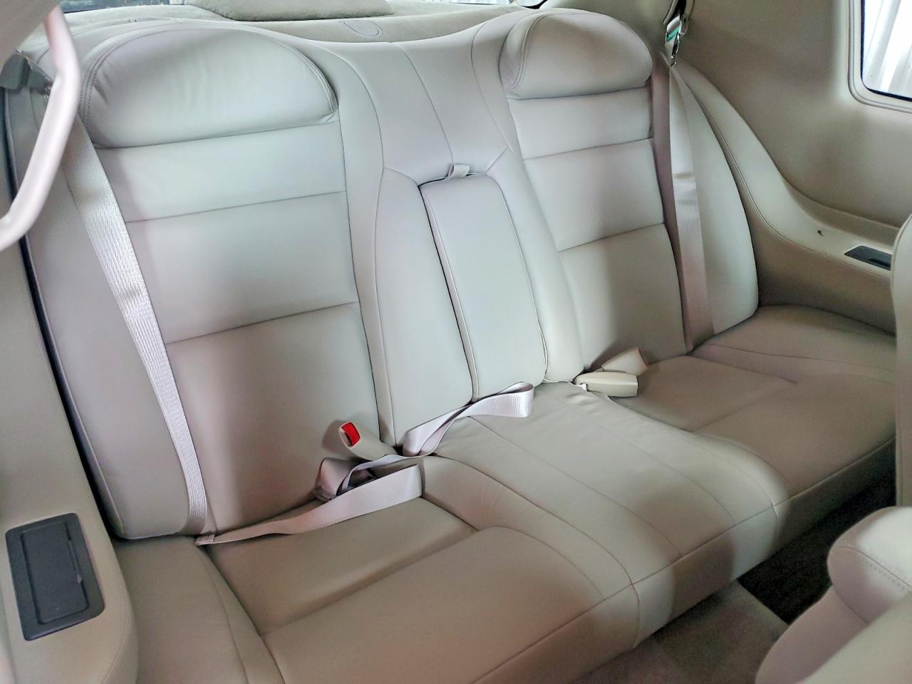2002 Cadillac Eldorado Esc Белый vin: 1G6EL12Y42B103101